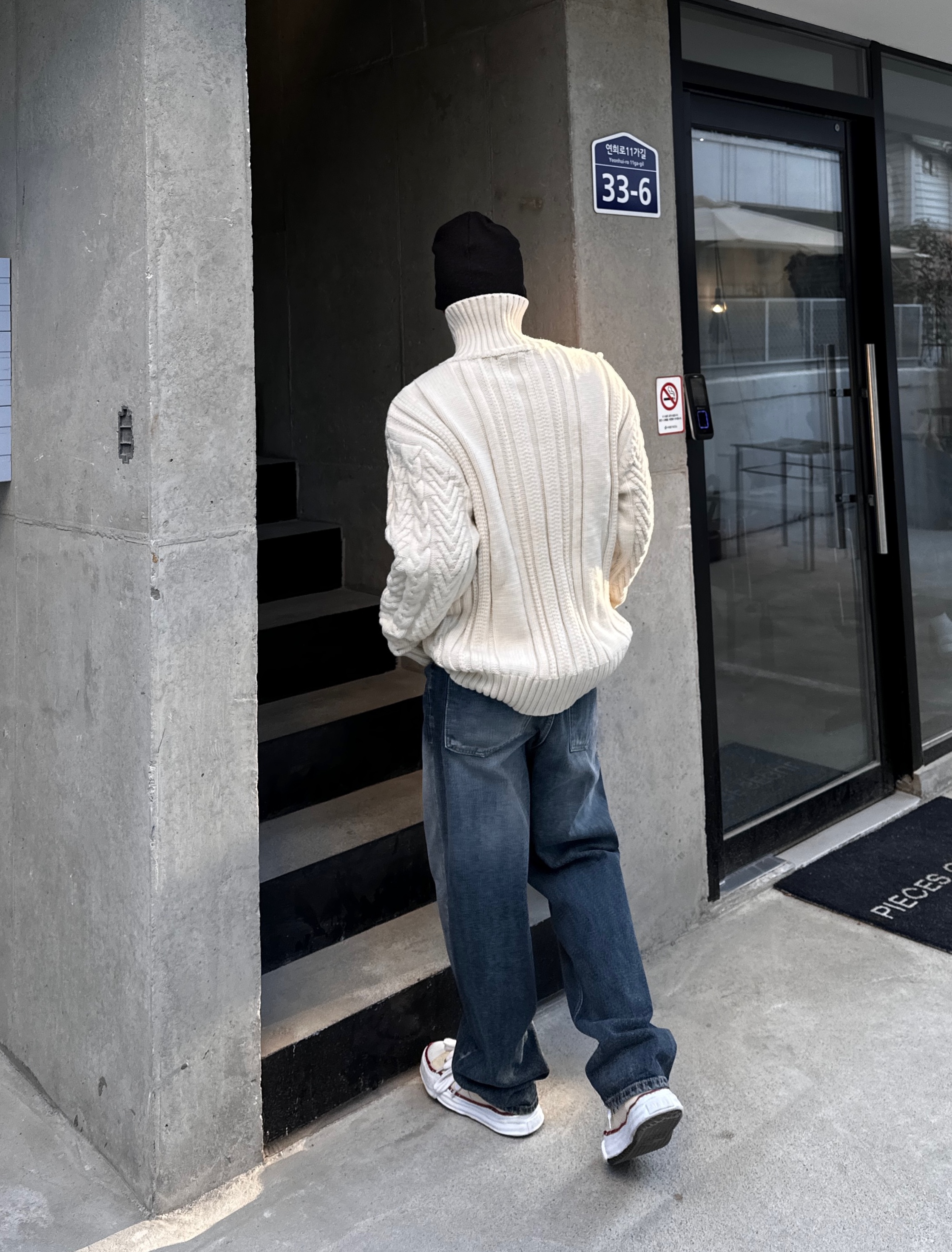 Supreme New Era Script Beanie Black - 22FW, Maison Mihara Yasuhiro Peterson OG Sole Canvas Low-top Sneakers Natural 착용 스타일 - 5