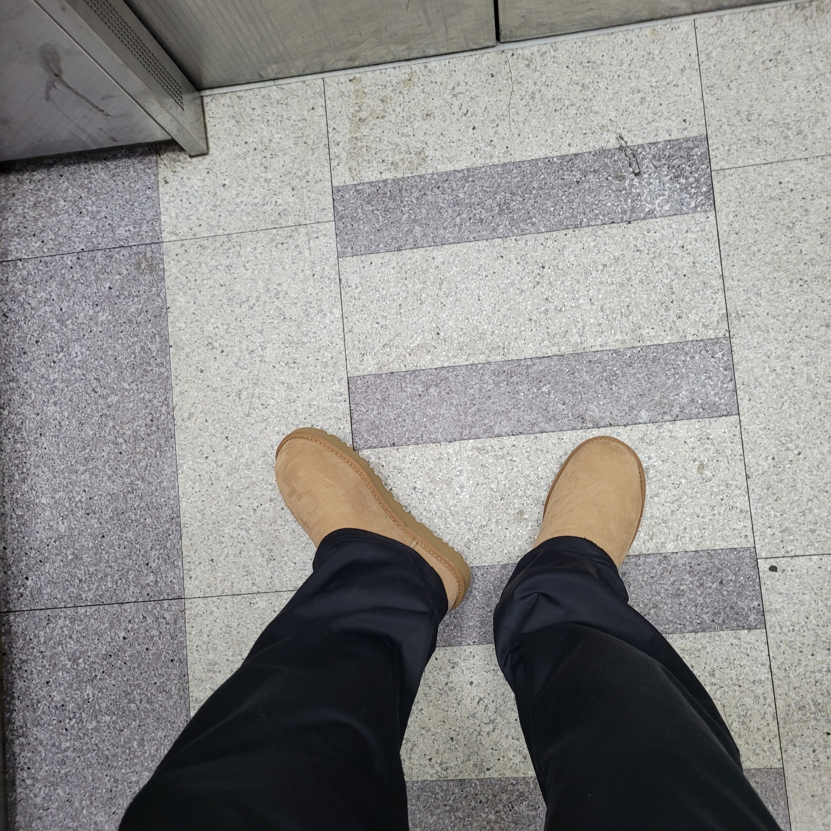 (W) UGG Classic Mini II Boots Chestnut 착용 스타일