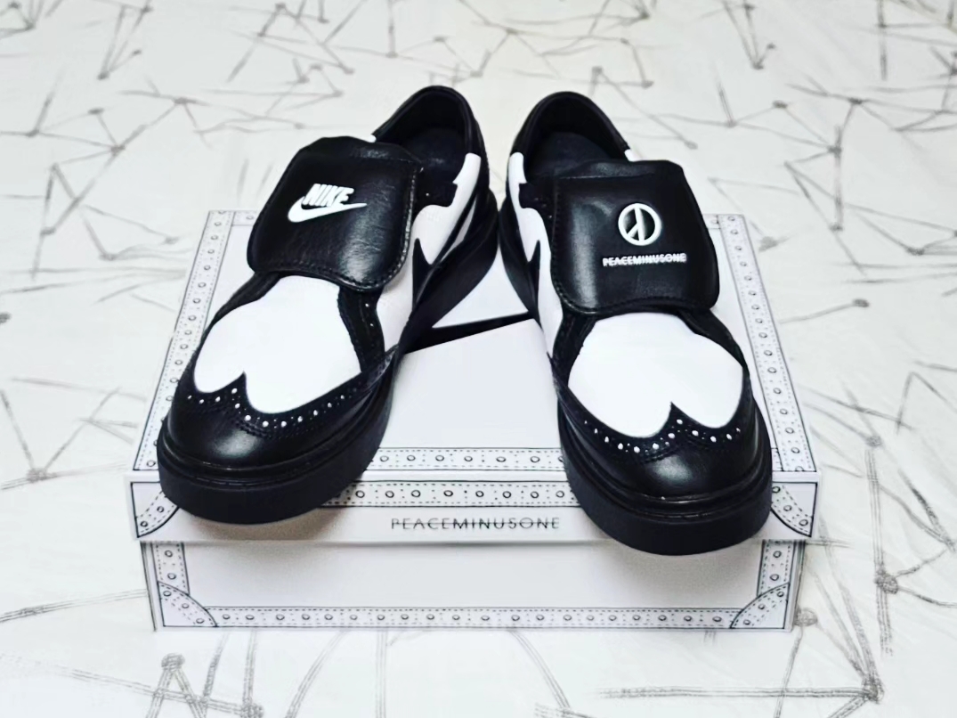 Nike x Peaceminusone Kwondo1 Black and White 착용 스타일 - 3