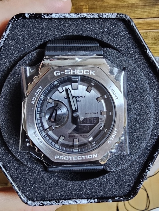 Casio G-Shock GM-2100-1A 착용 스타일