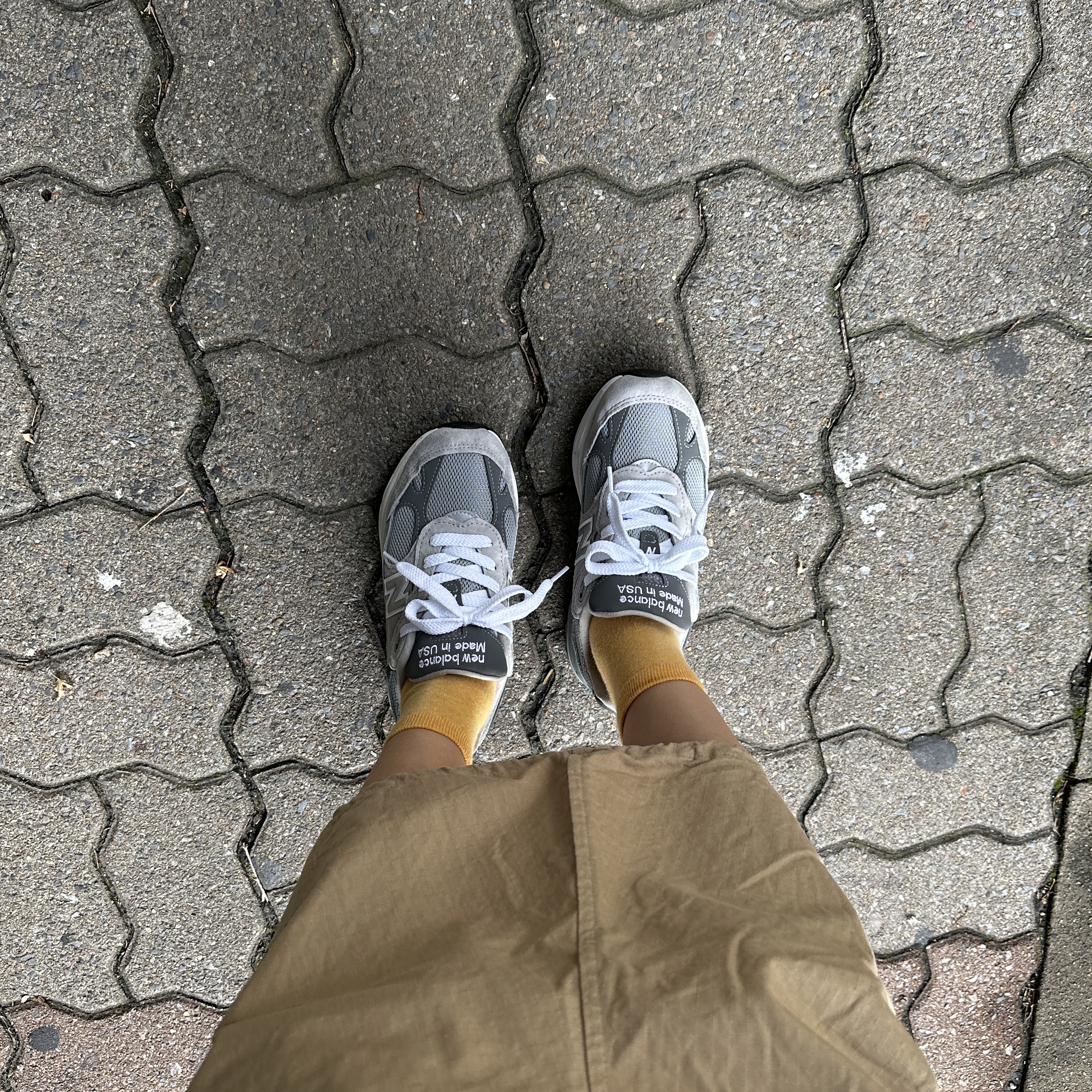 (W) New Balance 993 Made in USA Grey - B Standard 착용 스타일 - 2