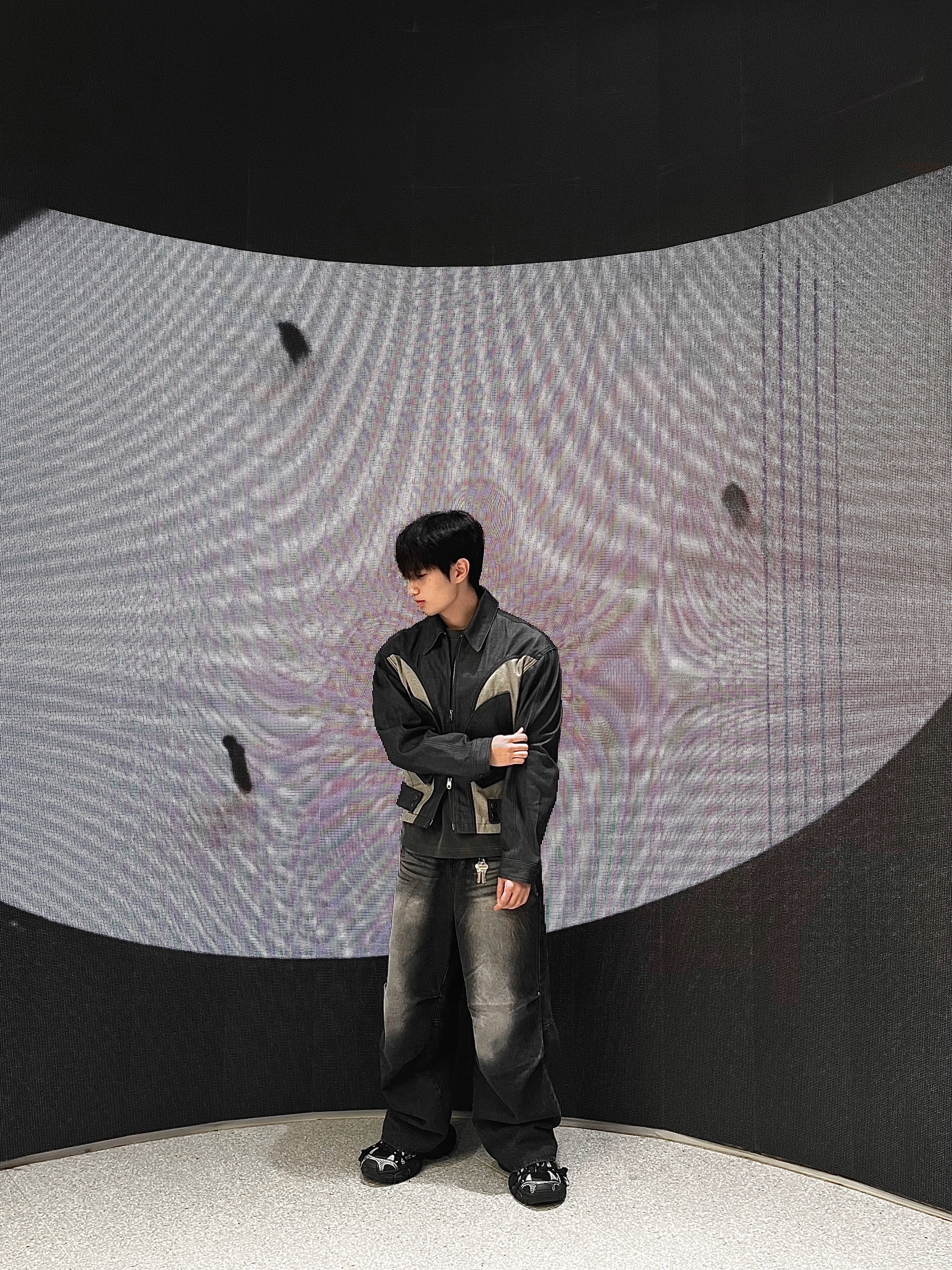 Balenciaga 3XL Sneakers Black White 착용 스타일