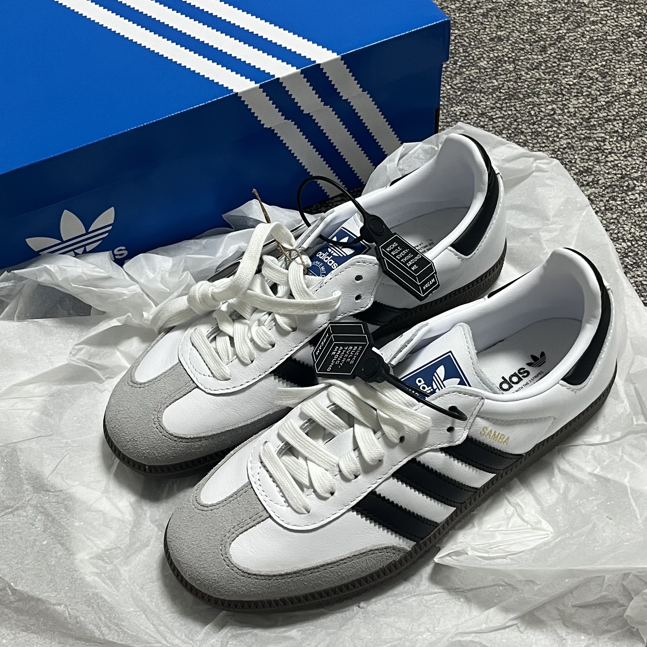 Adidas Samba OG Cloud White 착용 스타일
