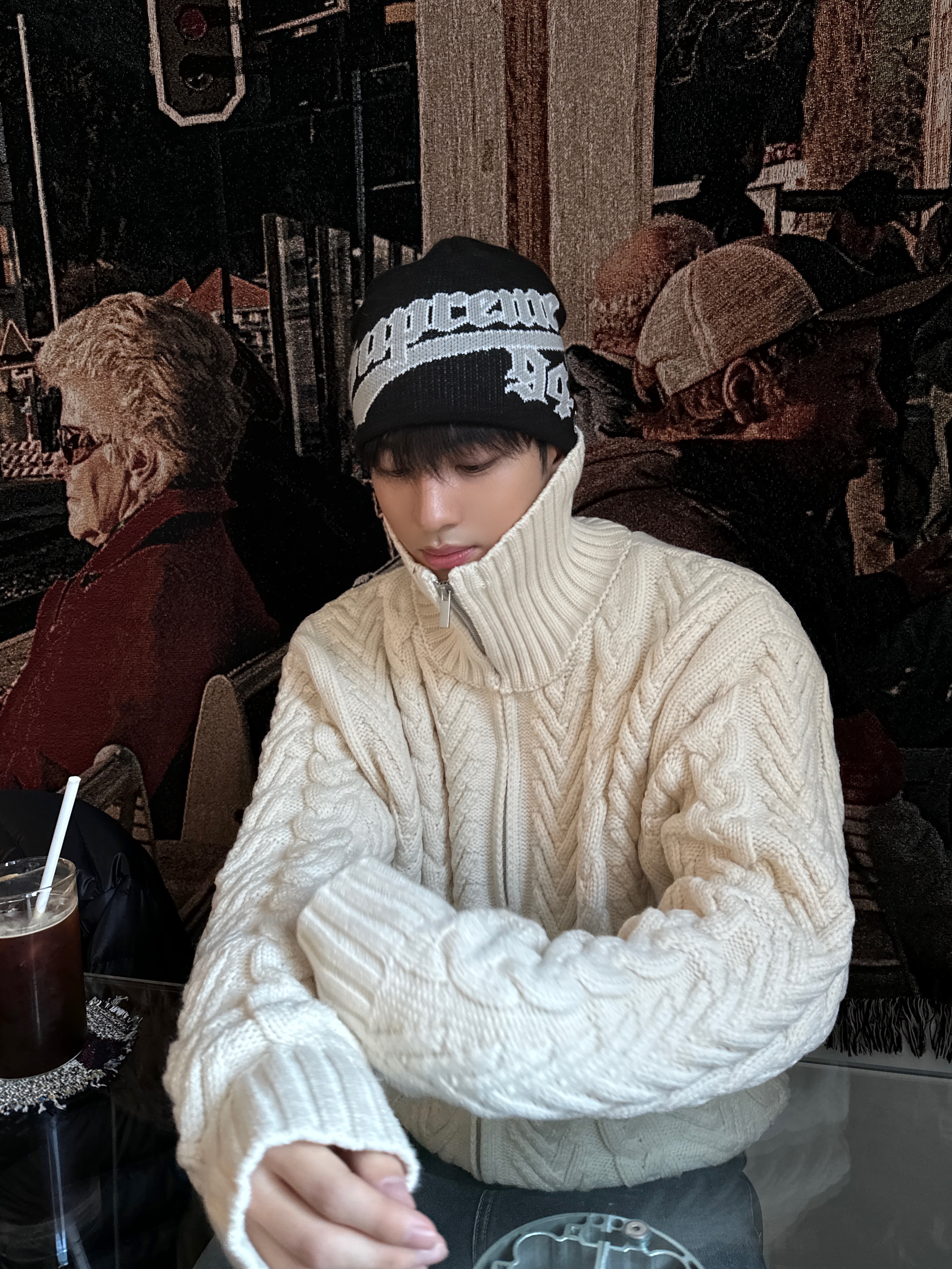 Supreme New Era Script Beanie Black - 22FW, Maison Mihara Yasuhiro Peterson OG Sole Canvas Low-top Sneakers Natural 착용 스타일 - 1