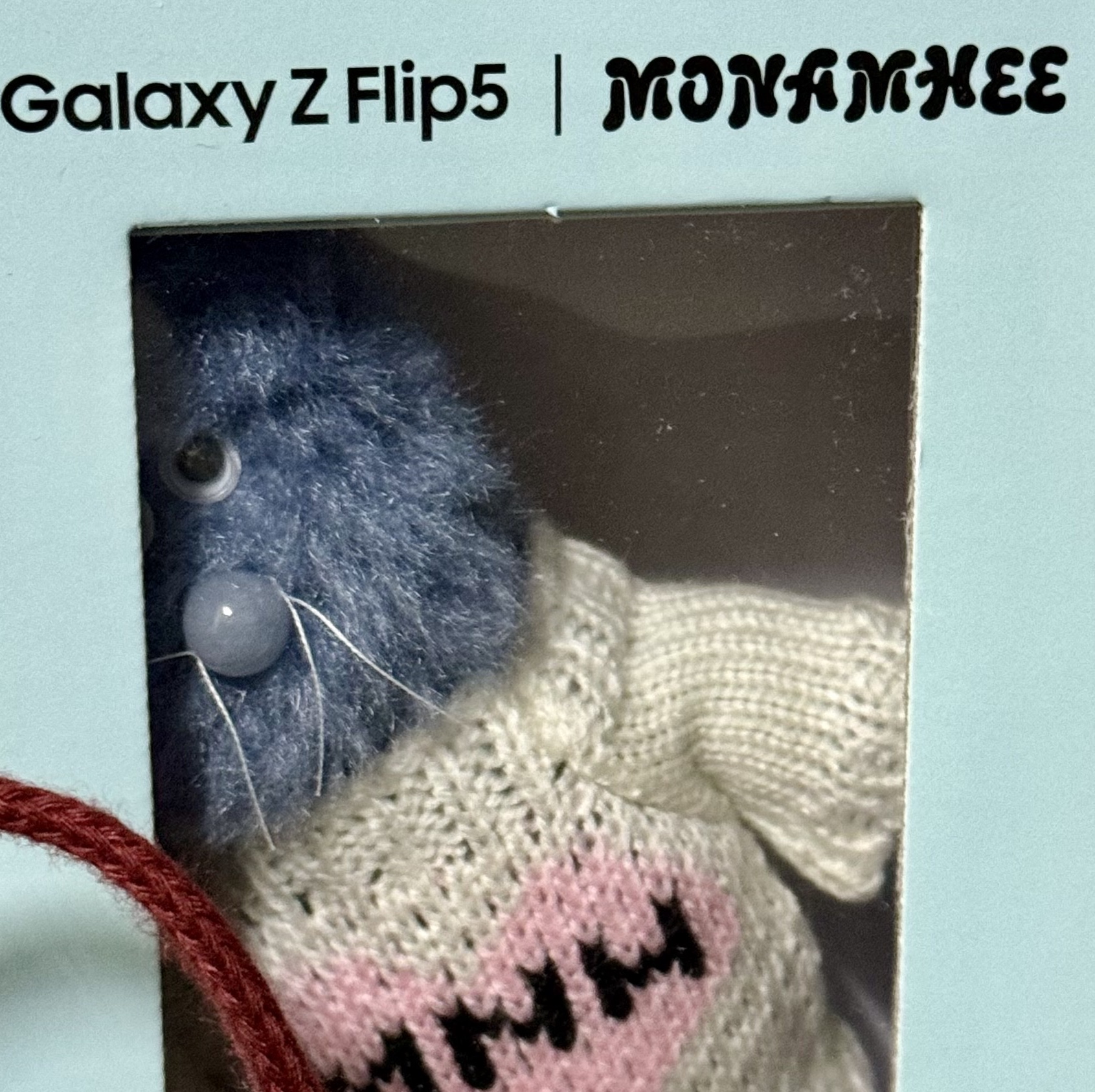 Monamhee Love Flexy Keyring Blue 착용 스타일