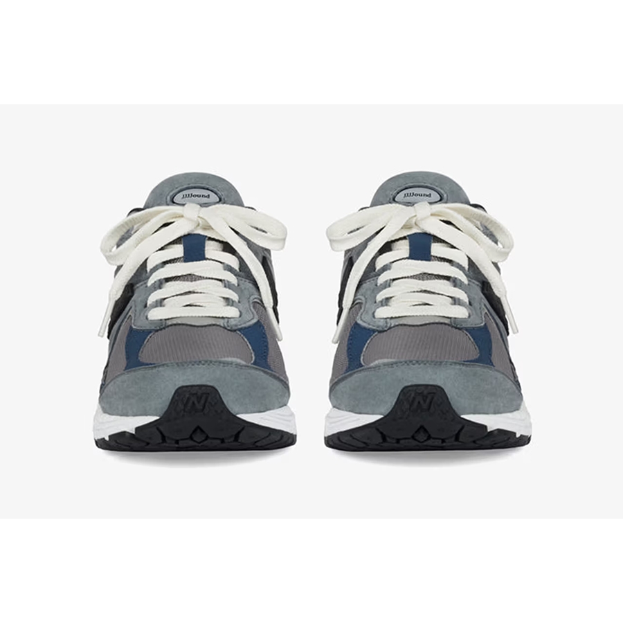 New Balance x JJJJound 2002R Storm Blue 착용 스타일 - 3