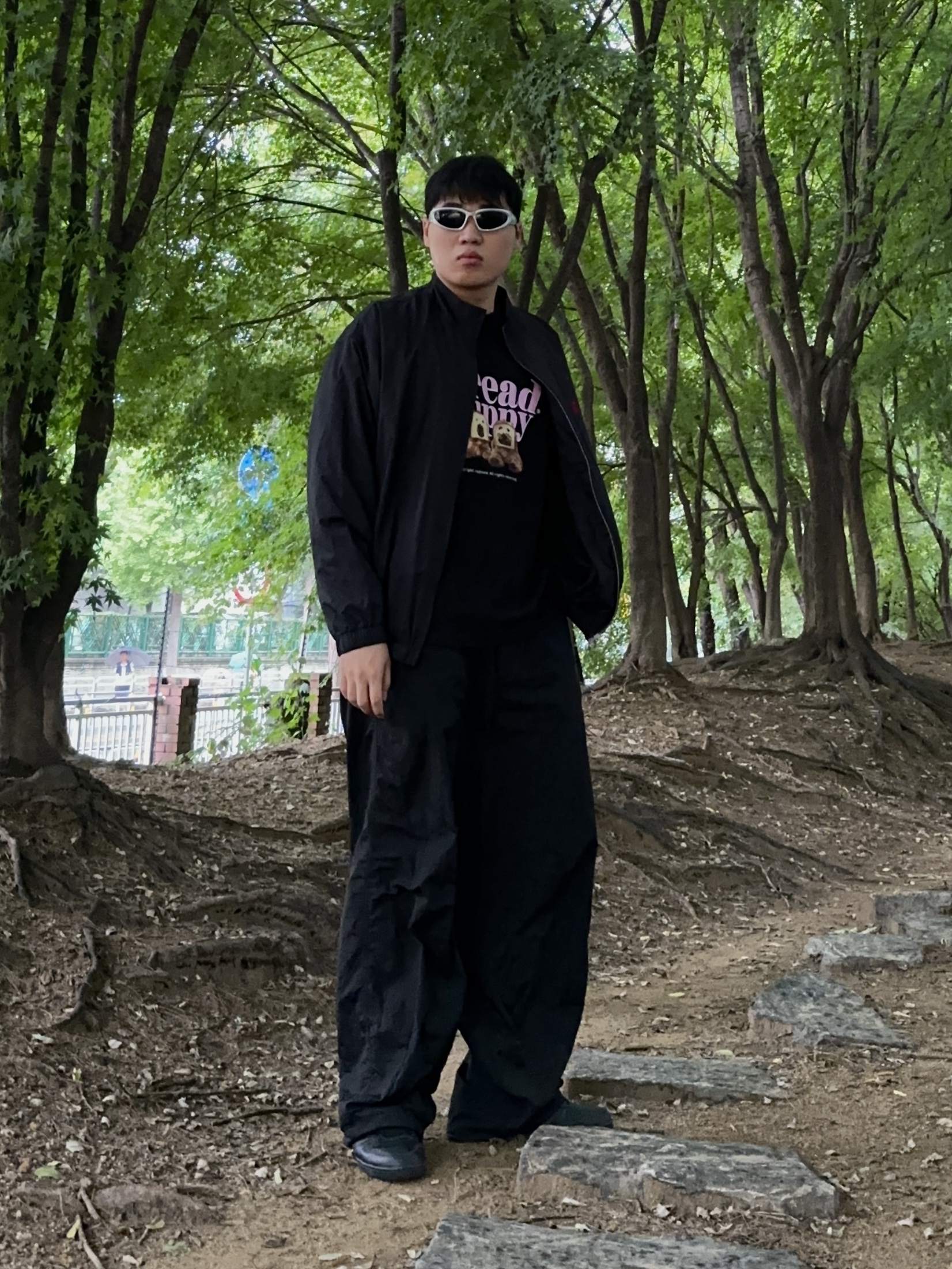 Nike Air Force 1 '07 Low Triple Black 착용 스타일 - 1