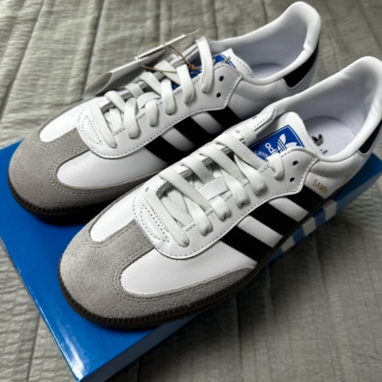 Adidas Samba OG Cloud White 착용 스타일