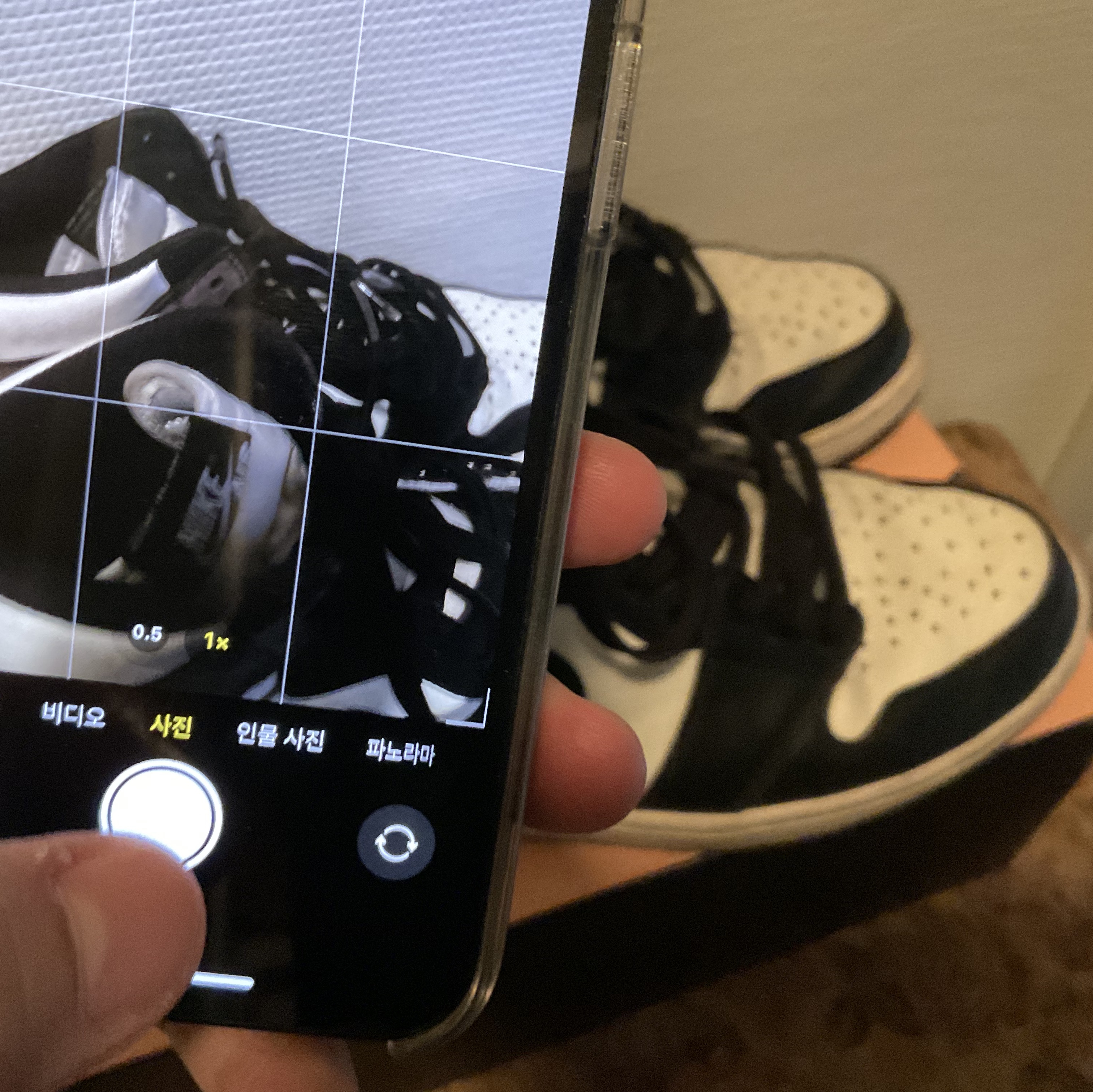 Jordan 1 Retro High OG Black Mocha 착용 스타일