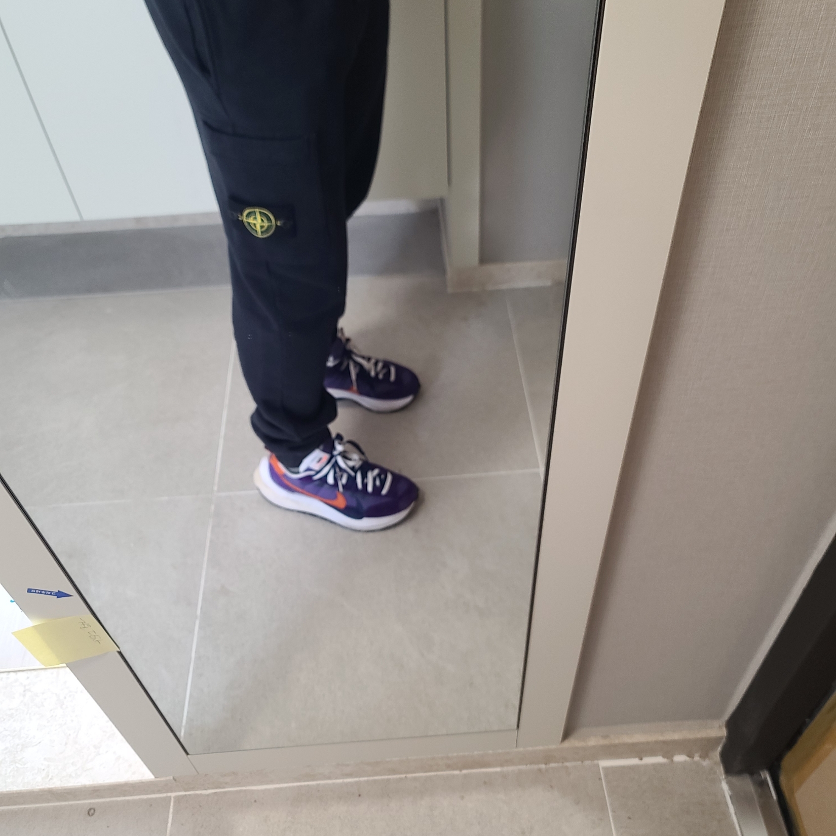 Stone Island 64520 Cotton Fleece Sweatpants Navy Blue - 21FW, Nike x Sacai VaporWaffle Dark Iris 착용 스타일
