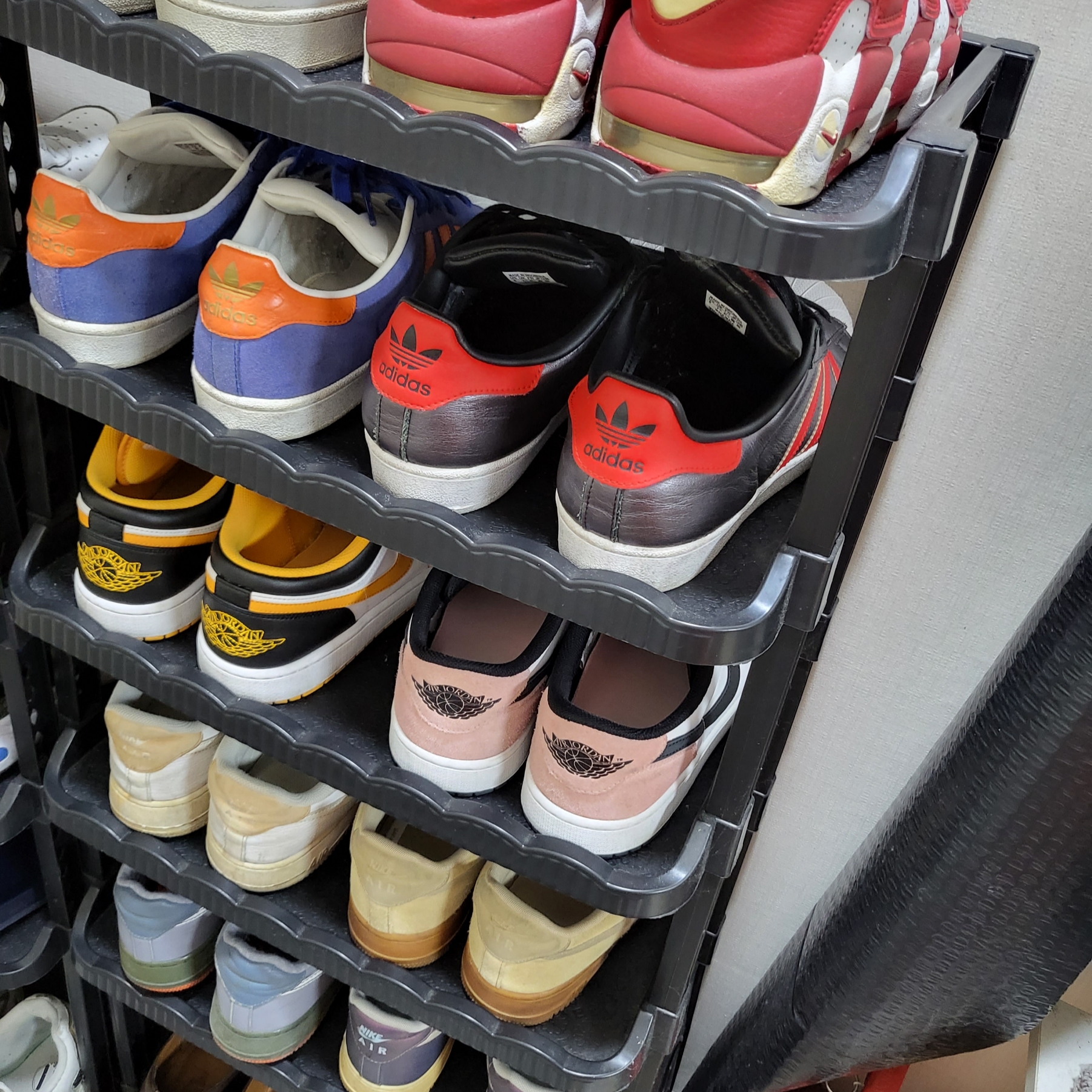 Nike Air Force 1 Low Retro Color of The Month Safety Orange 착용 스타일 - 3