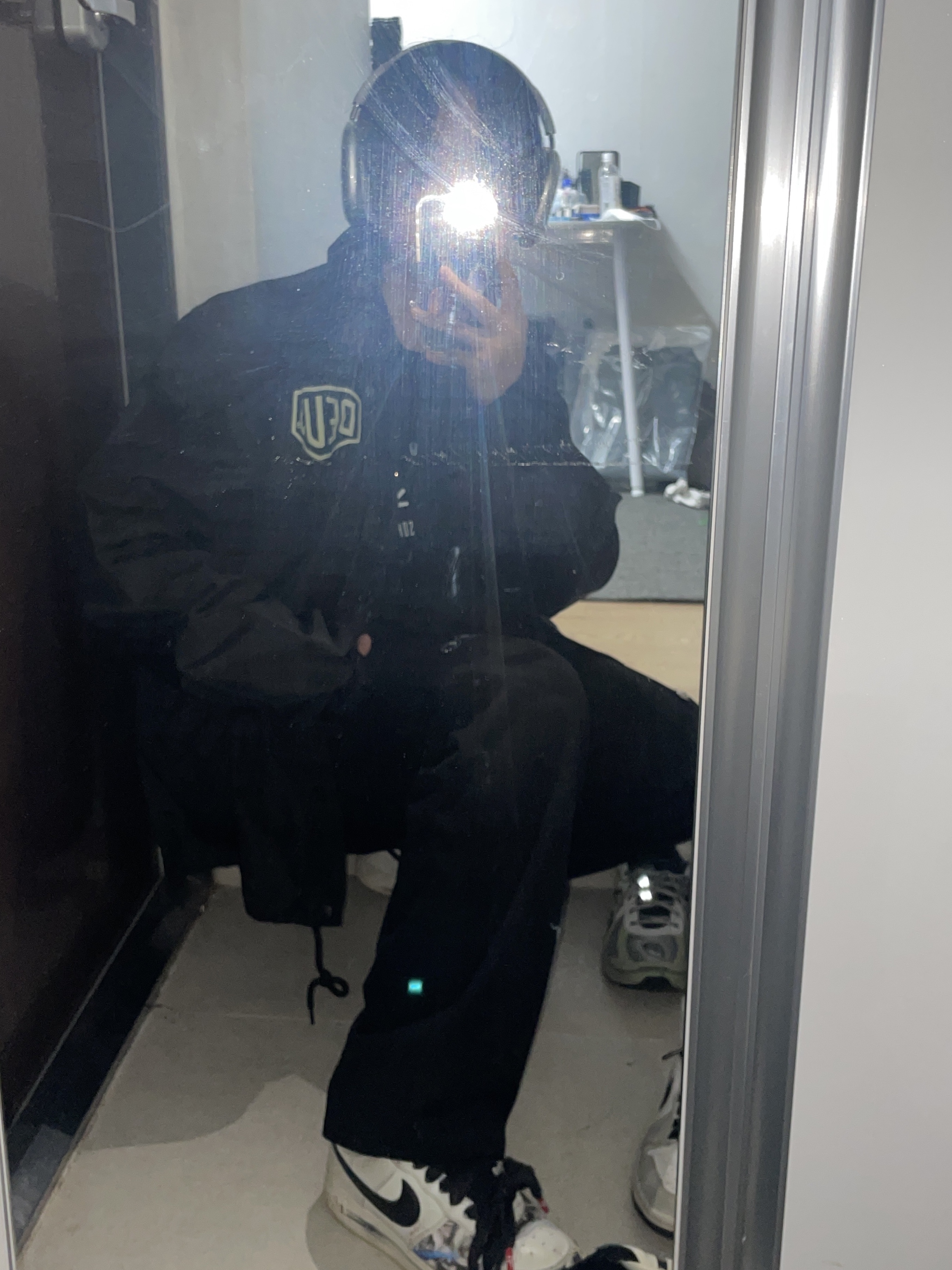 Deus Ex Machina Tokyo Asakusa Address Coach Jacket Black, Nike x Peaceminusone Air Force 1 Low Para-Noise 2.0 착용 스타일 - 1
