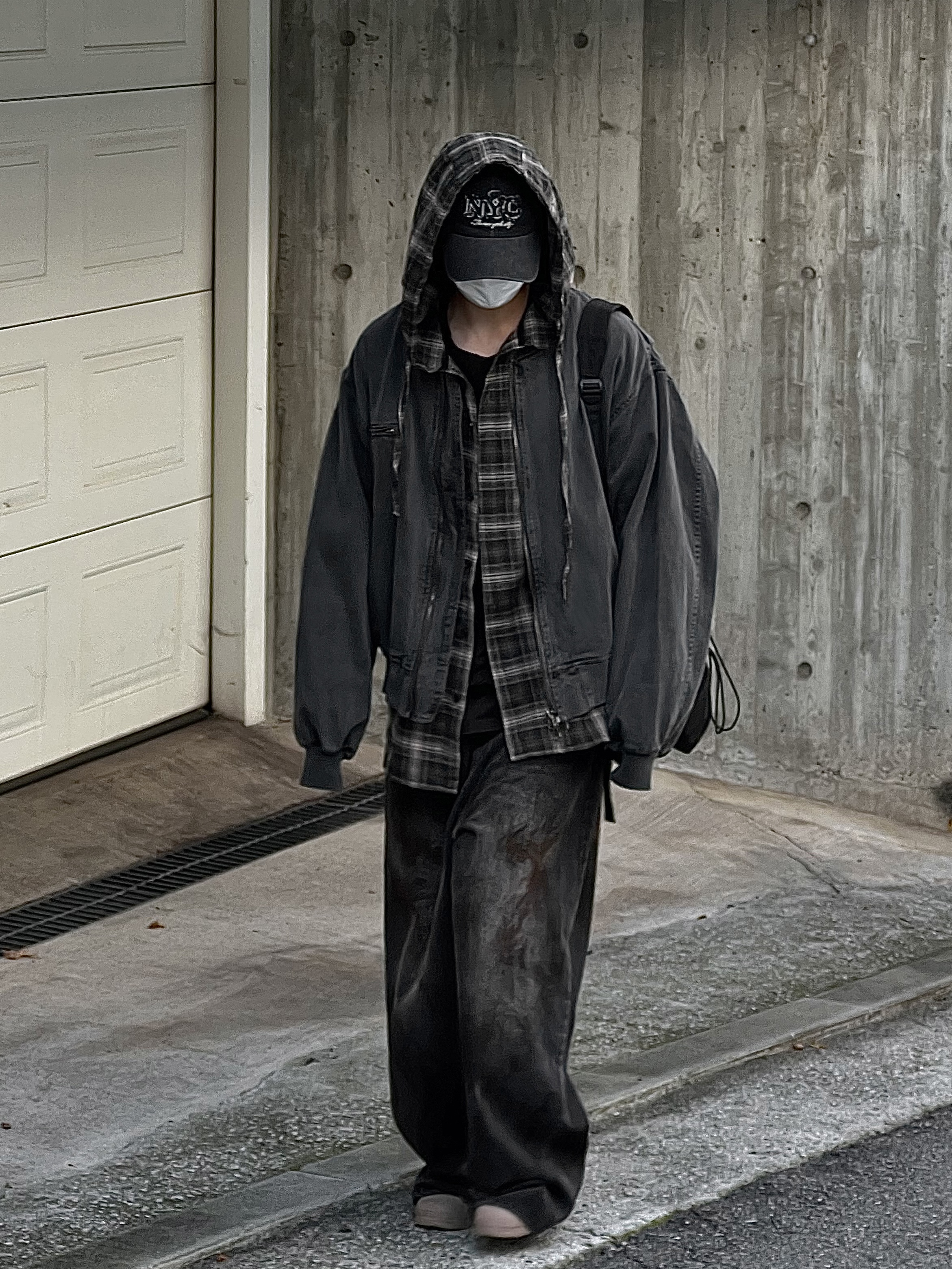Adidas Superstar Chalky Brown 착용 스타일 - 3