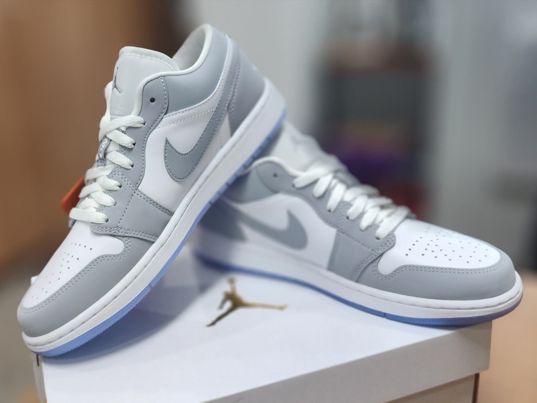(W) Jordan 1 Low White Wolf Grey 착용 스타일 - 4