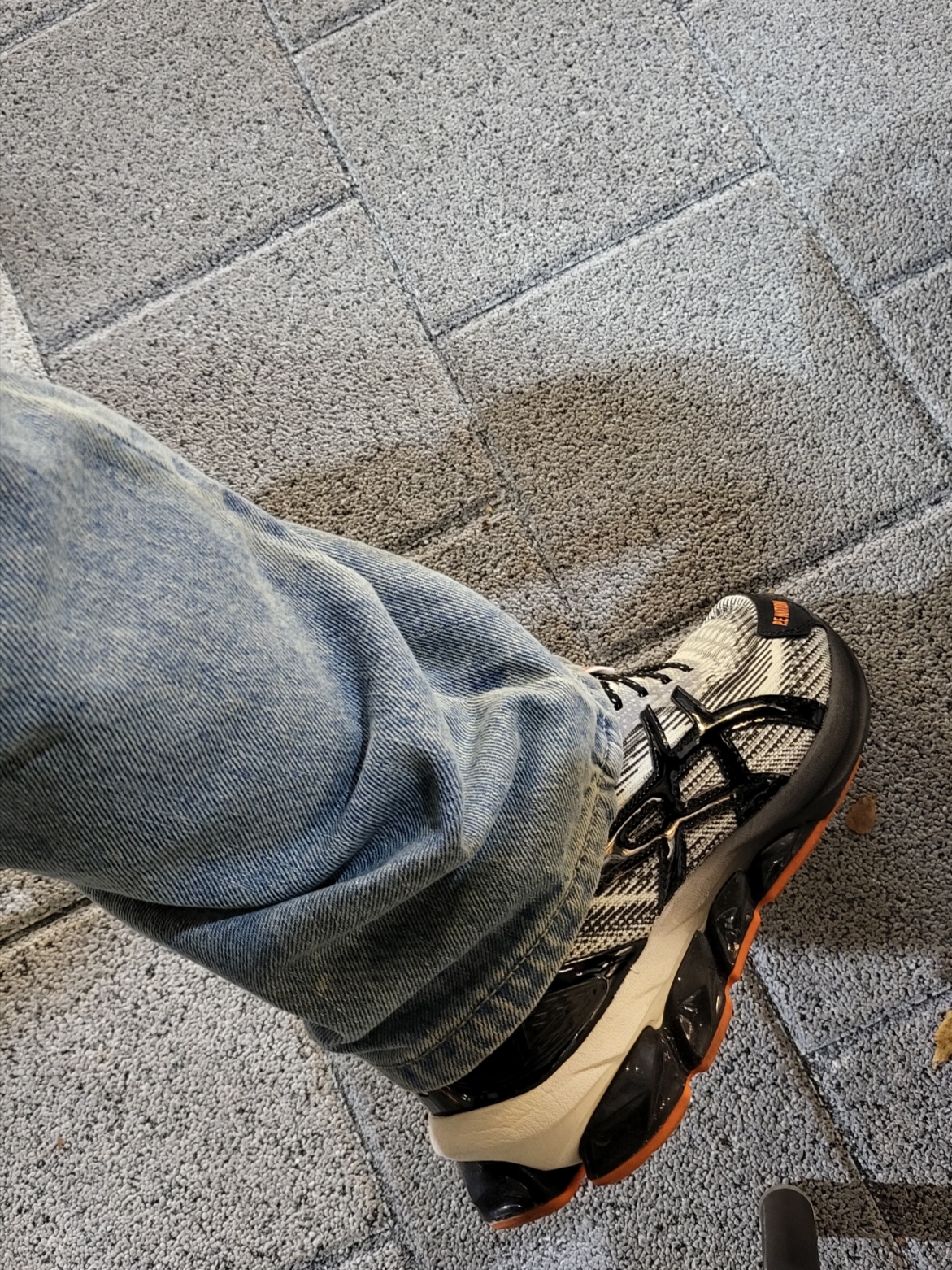 (W) Asics x P.E Nation Gel-Quantum 180 VII Ivory Black 착용 스타일 - 2
