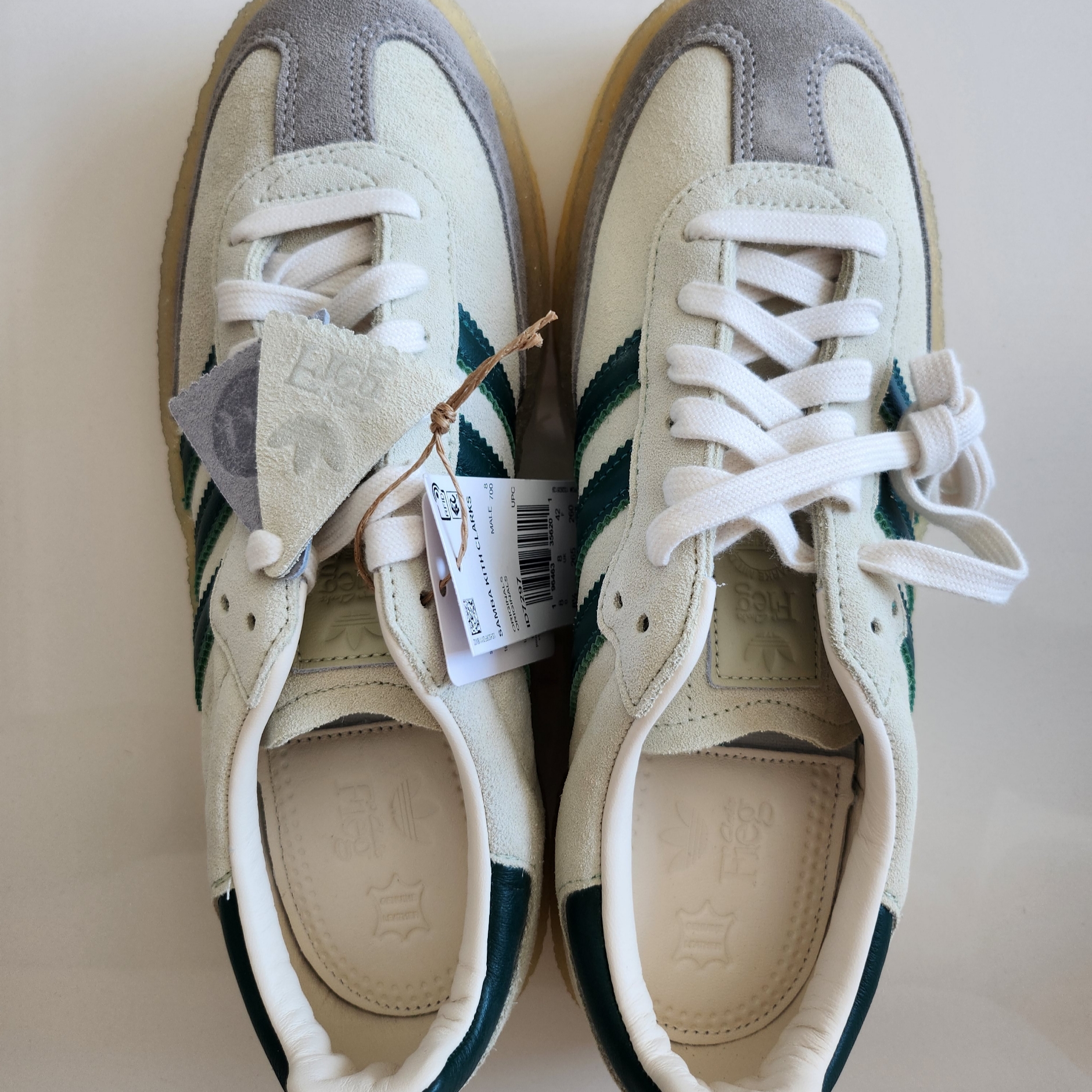 Adidas x Clarks x Ronnie Fieg 8th Street Samba Chalk White Green 착용 스타일 - 4