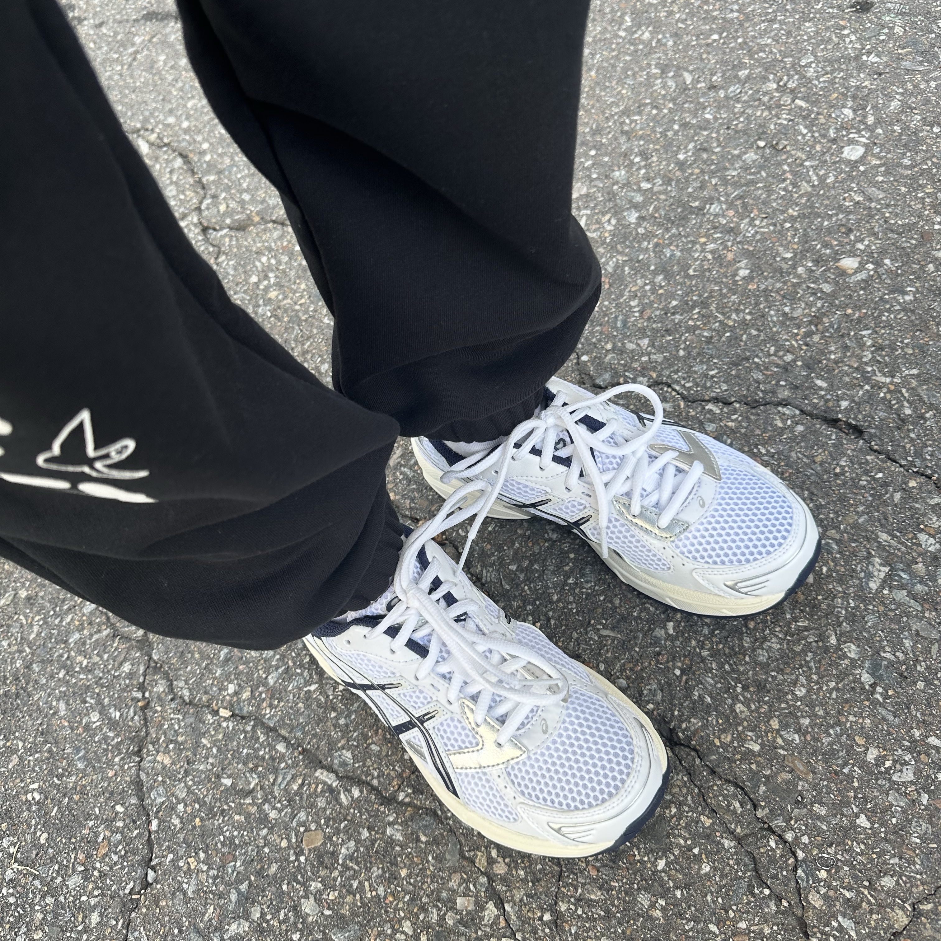 (W) Asics Gel-1130 White Midnight 착용 스타일