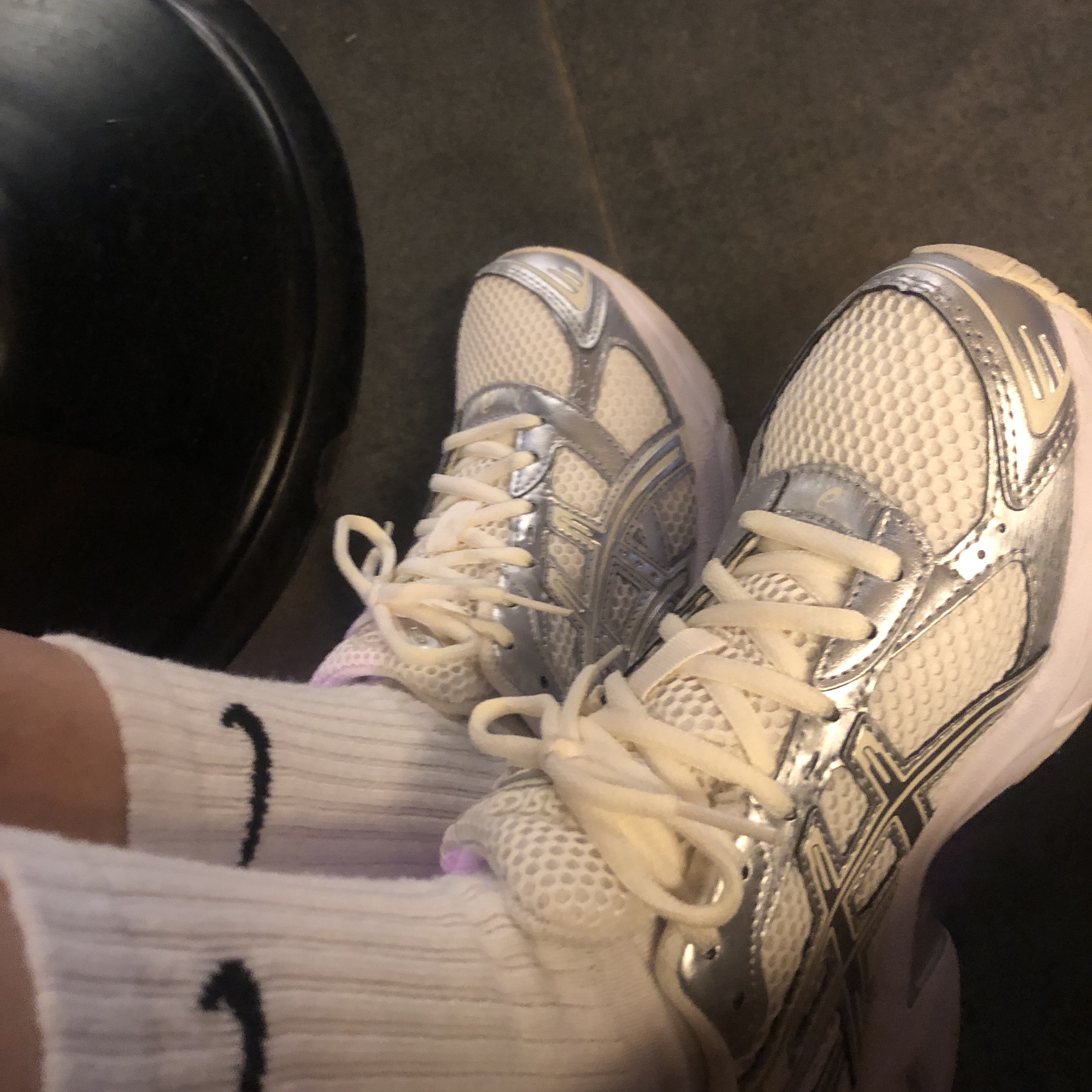 (W) Asics Gel-1130 Cream Pure Silver 착용 스타일