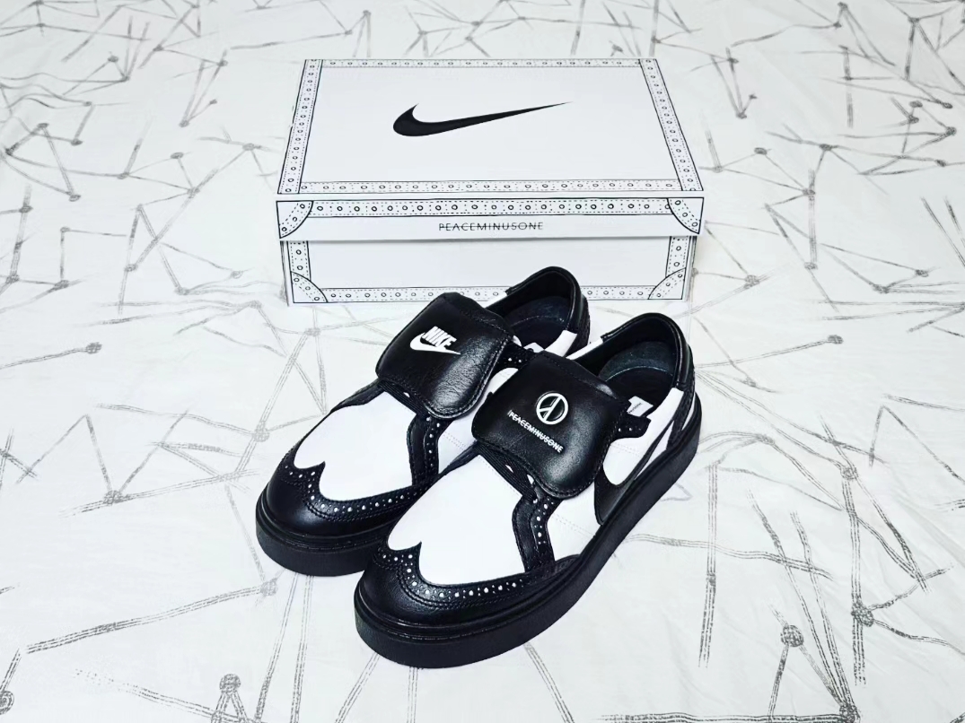 Nike x Peaceminusone Kwondo1 Black and White 착용 스타일 - 1