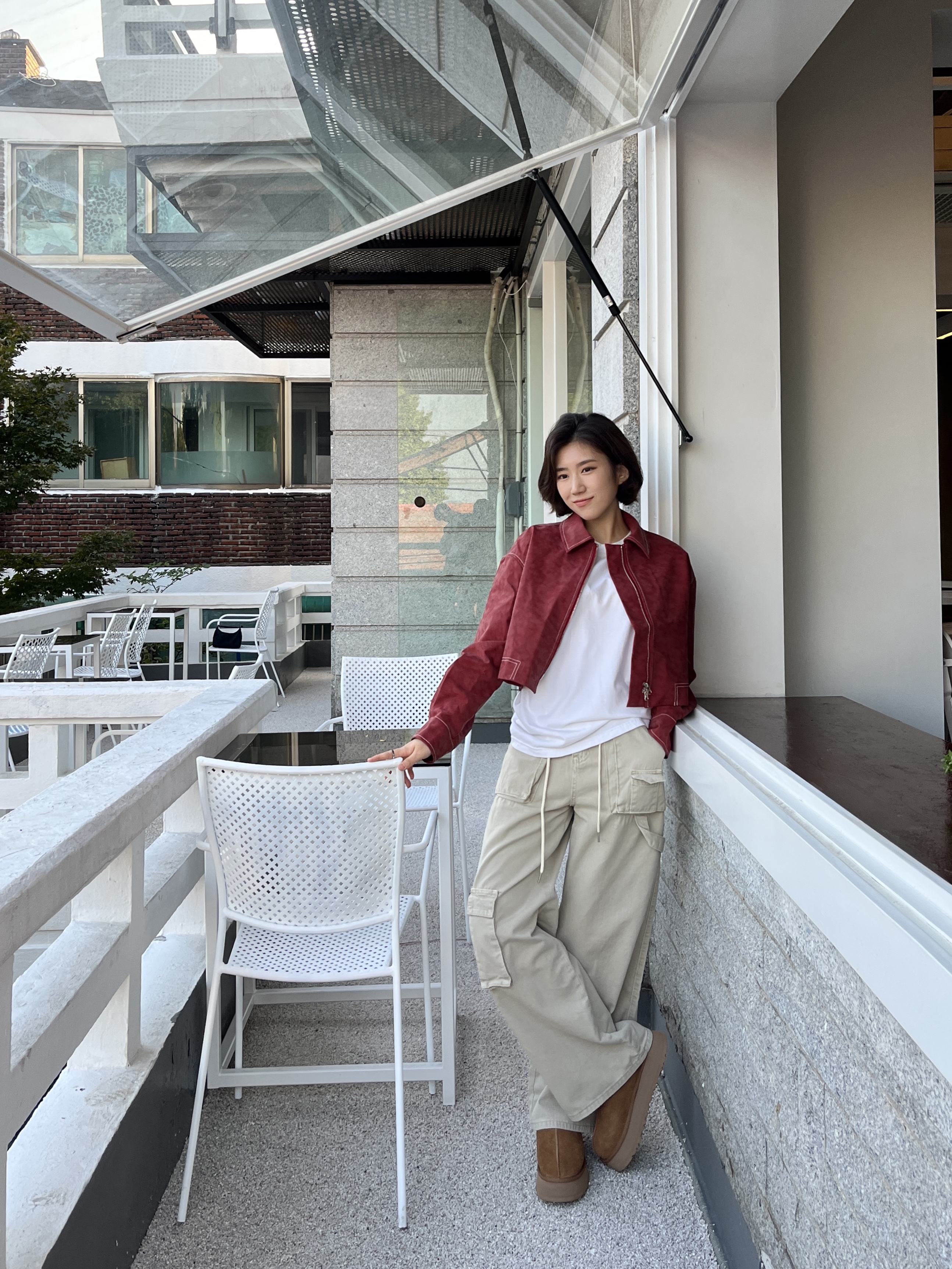 (W) UGG Tazz Slipper Chestnut 착용 스타일 - 1