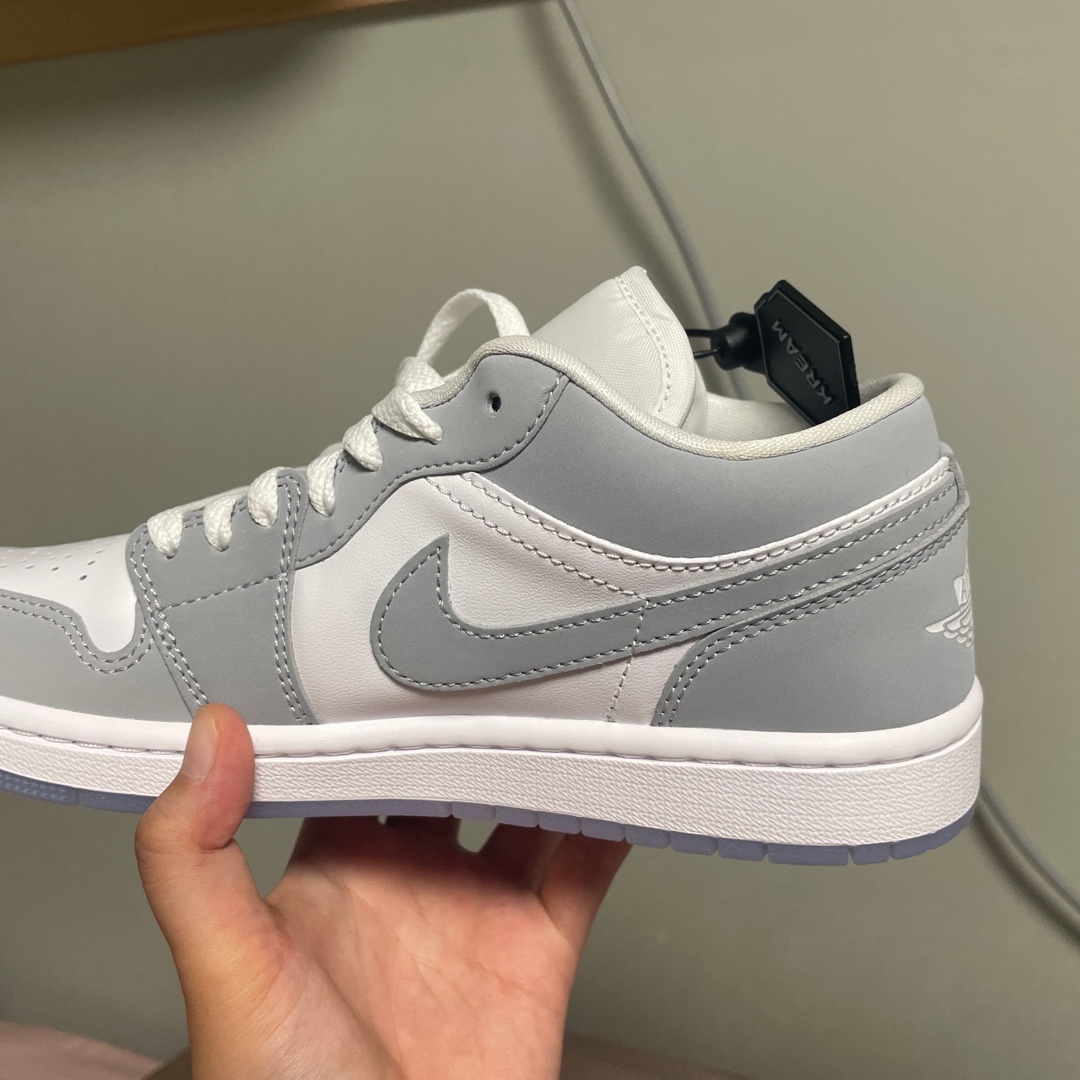 (W) Jordan 1 Low White Wolf Grey 착용 스타일