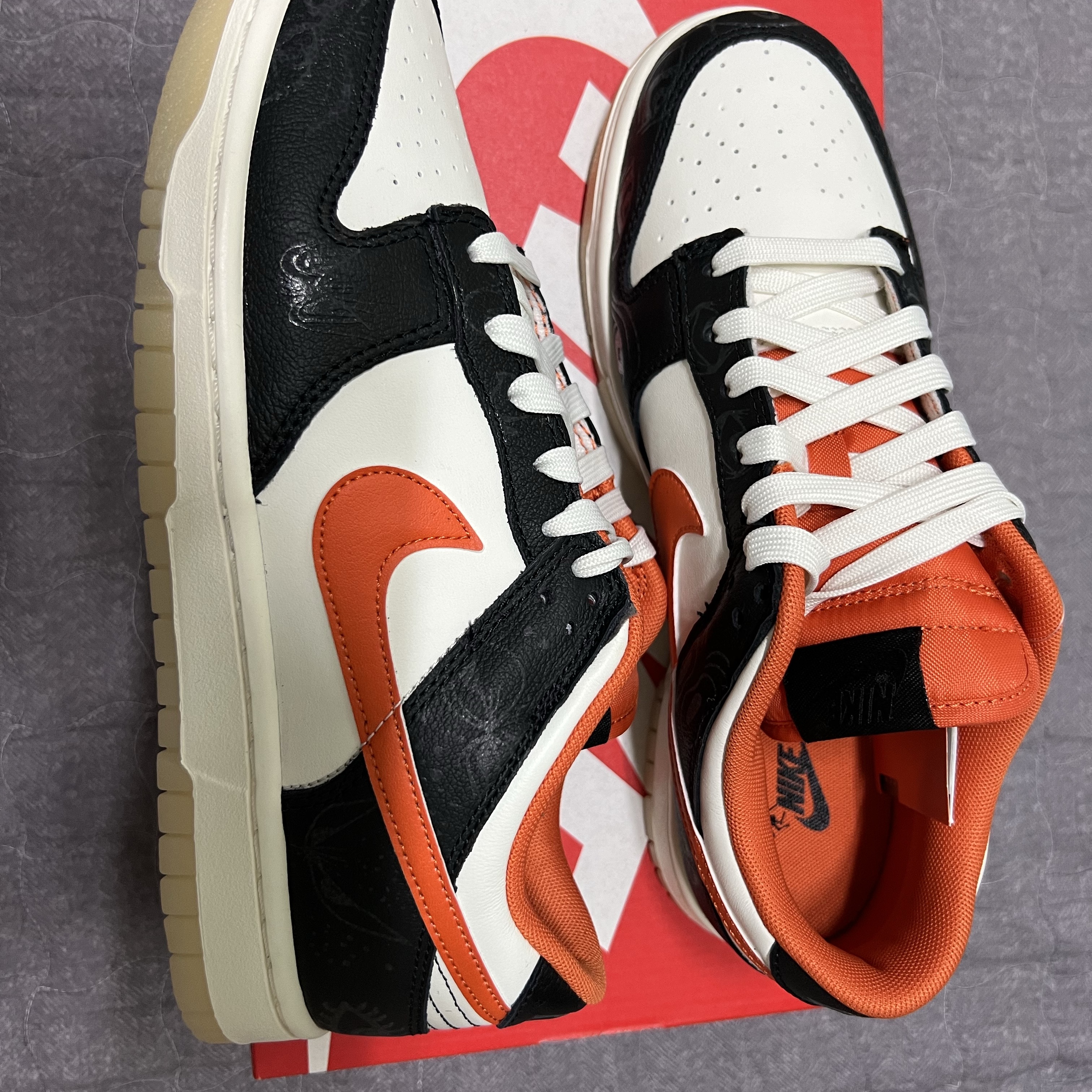 Nike Dunk Low Retro PRM Halloween 착용 스타일 - 2
