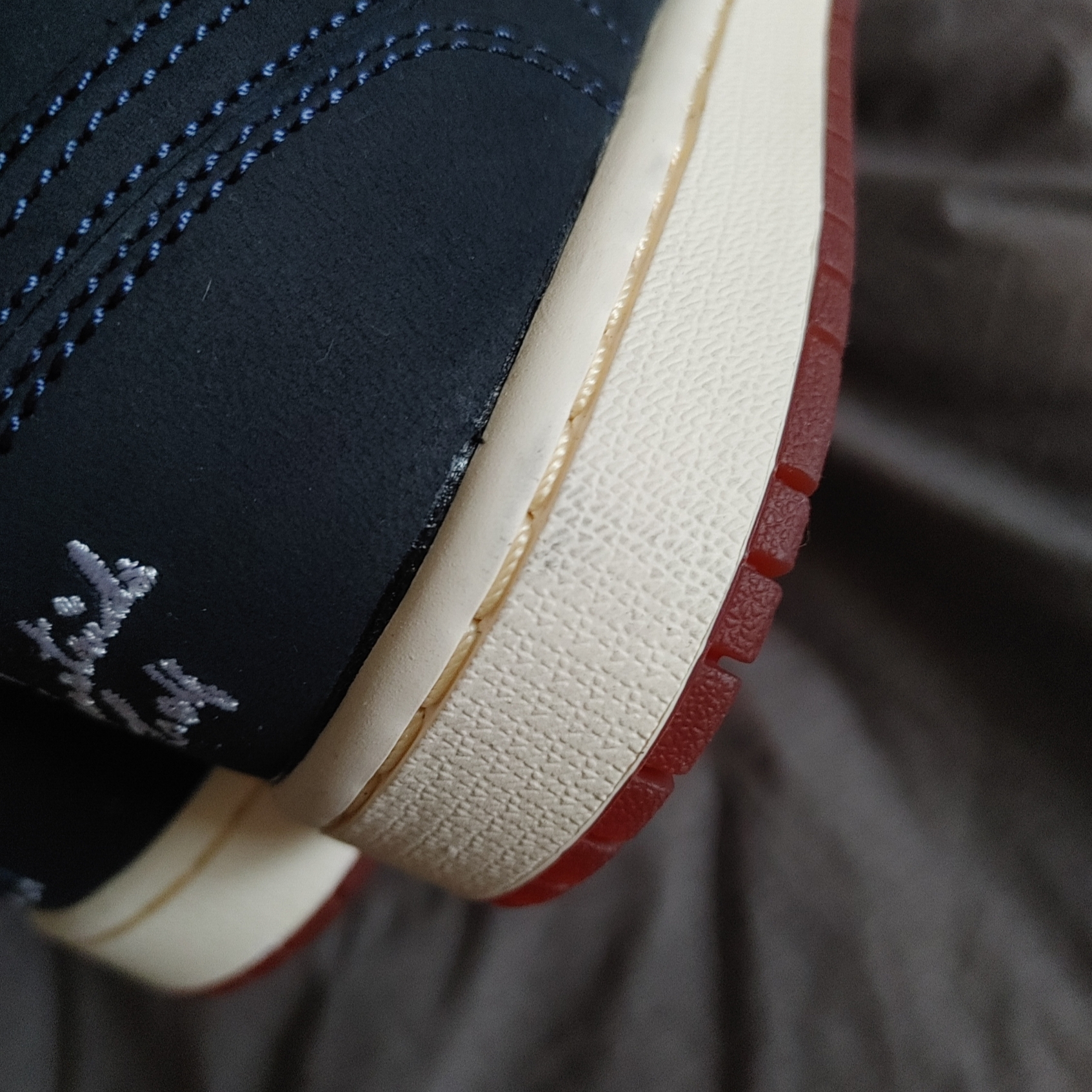 Jordan 1 x Eastside Golf Low Midnight Navy 착용 스타일 - 3