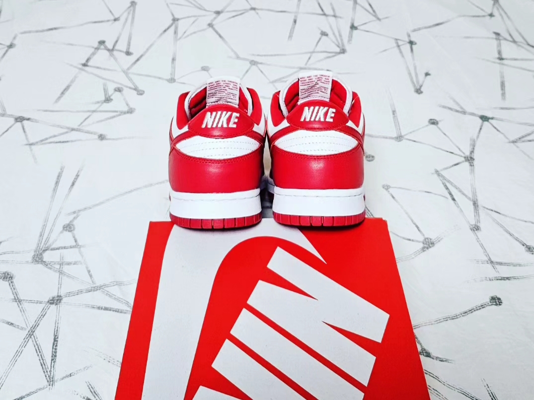 Nike Dunk Low SP White and University Red 2023 착용 스타일 - 5
