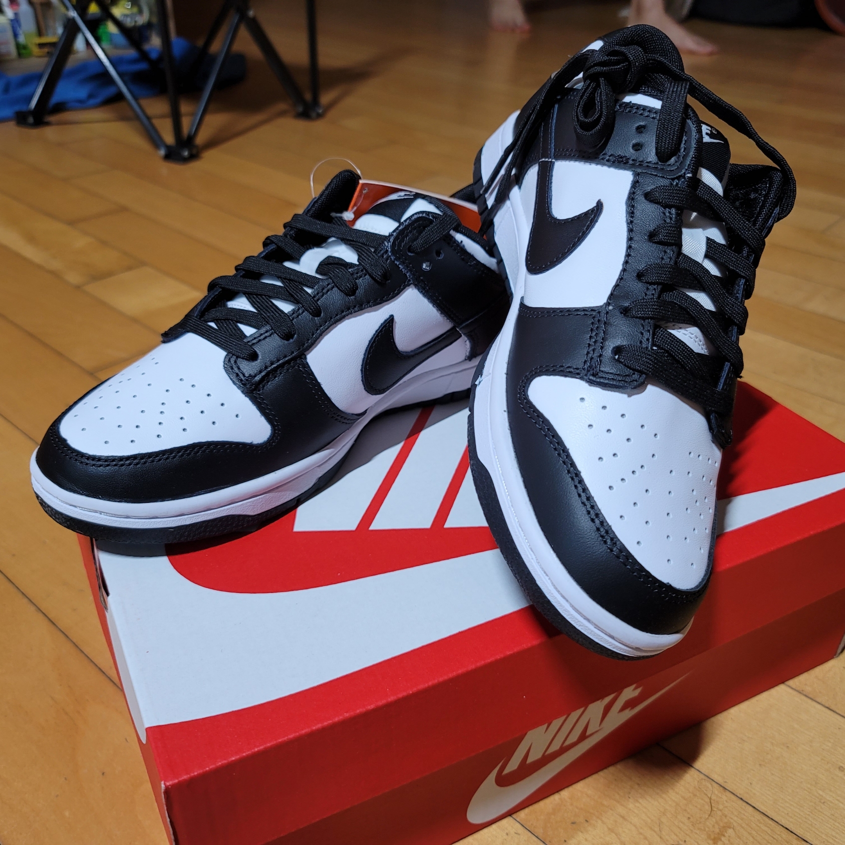 Nike Dunk Low Retro Black 착용 스타일 - 1