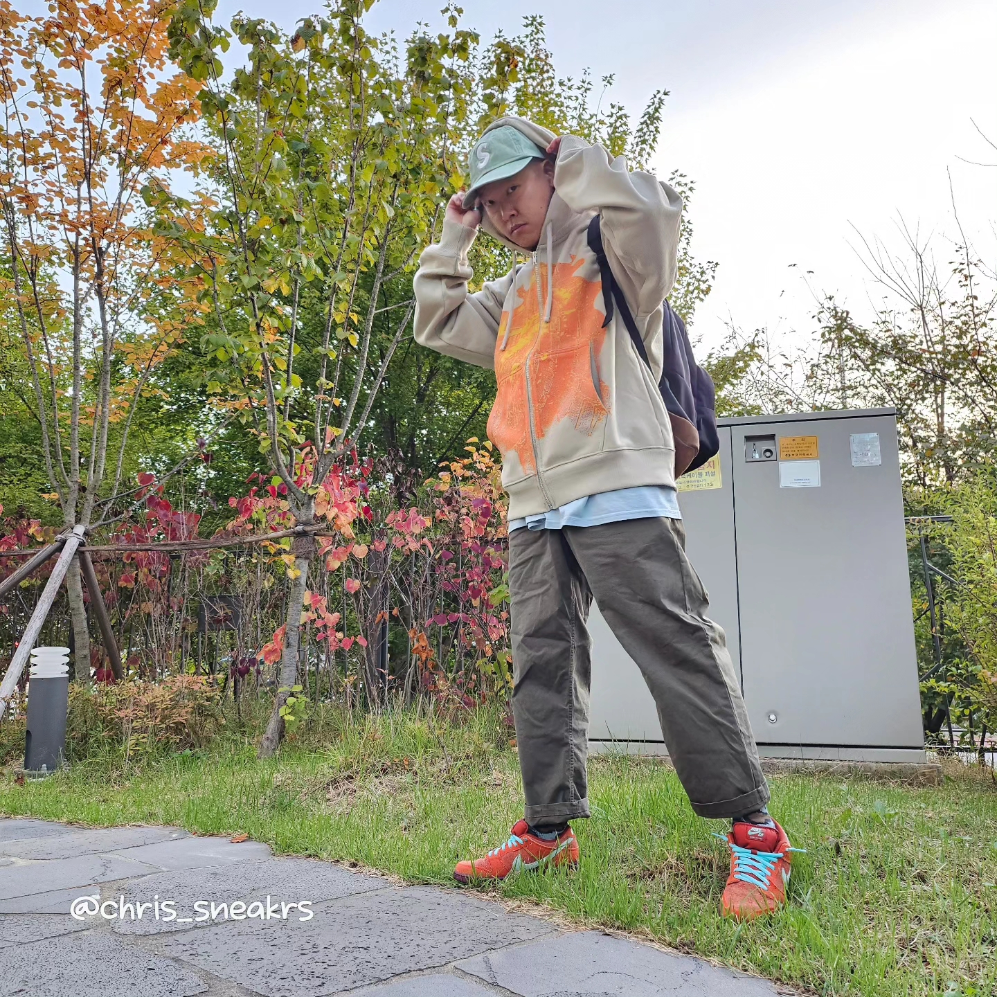 Supreme Pigment Print S Logo 6-Panel Light Sage - 22FW, Stussy Flower Grid Pigment Dyed T-Shirt Sky Blue 착용 스타일 - 2