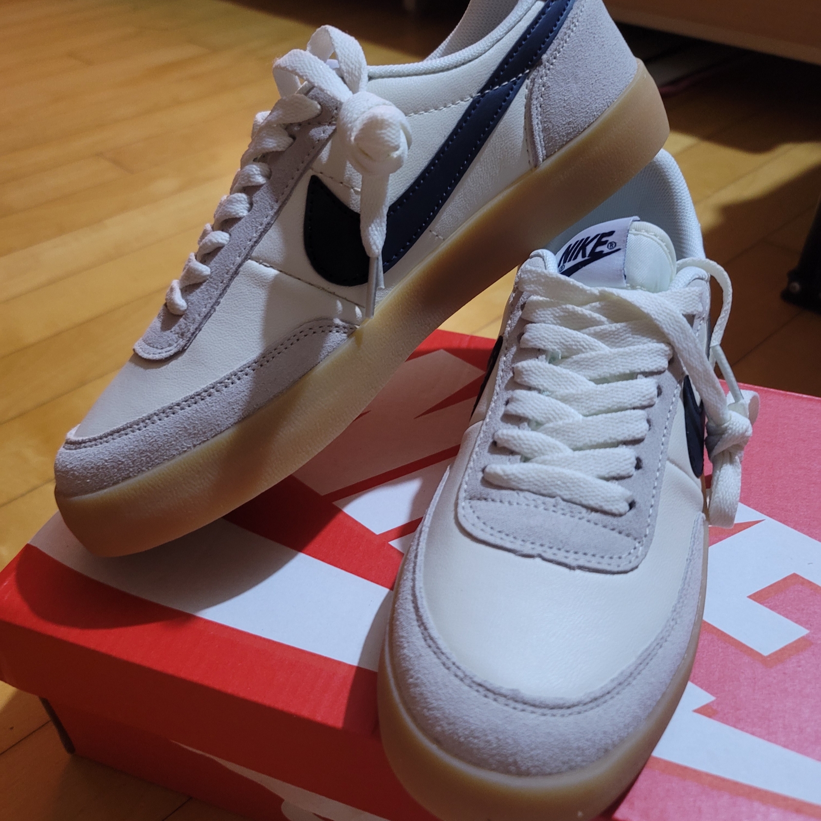 Nike x J.Crew Killshot 2 Sail Midnight Navy 착용 스타일