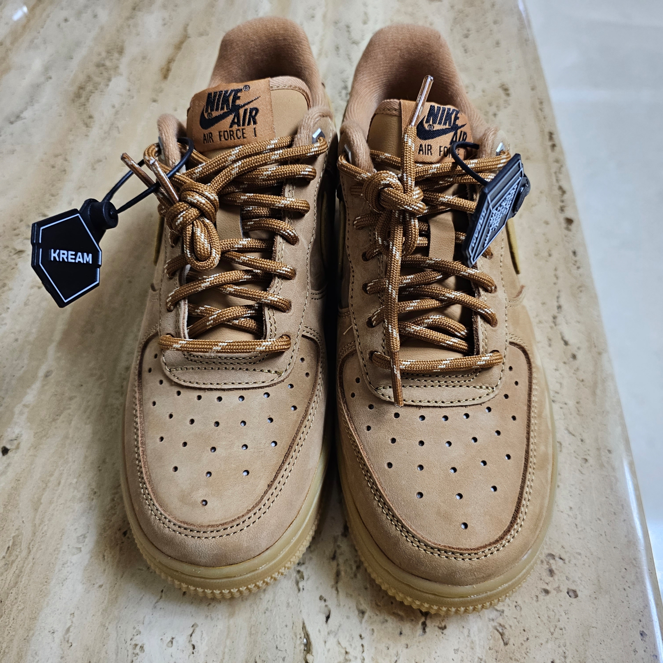 Nike Air Force 1 '07 WB Flax 착용 스타일 - 1