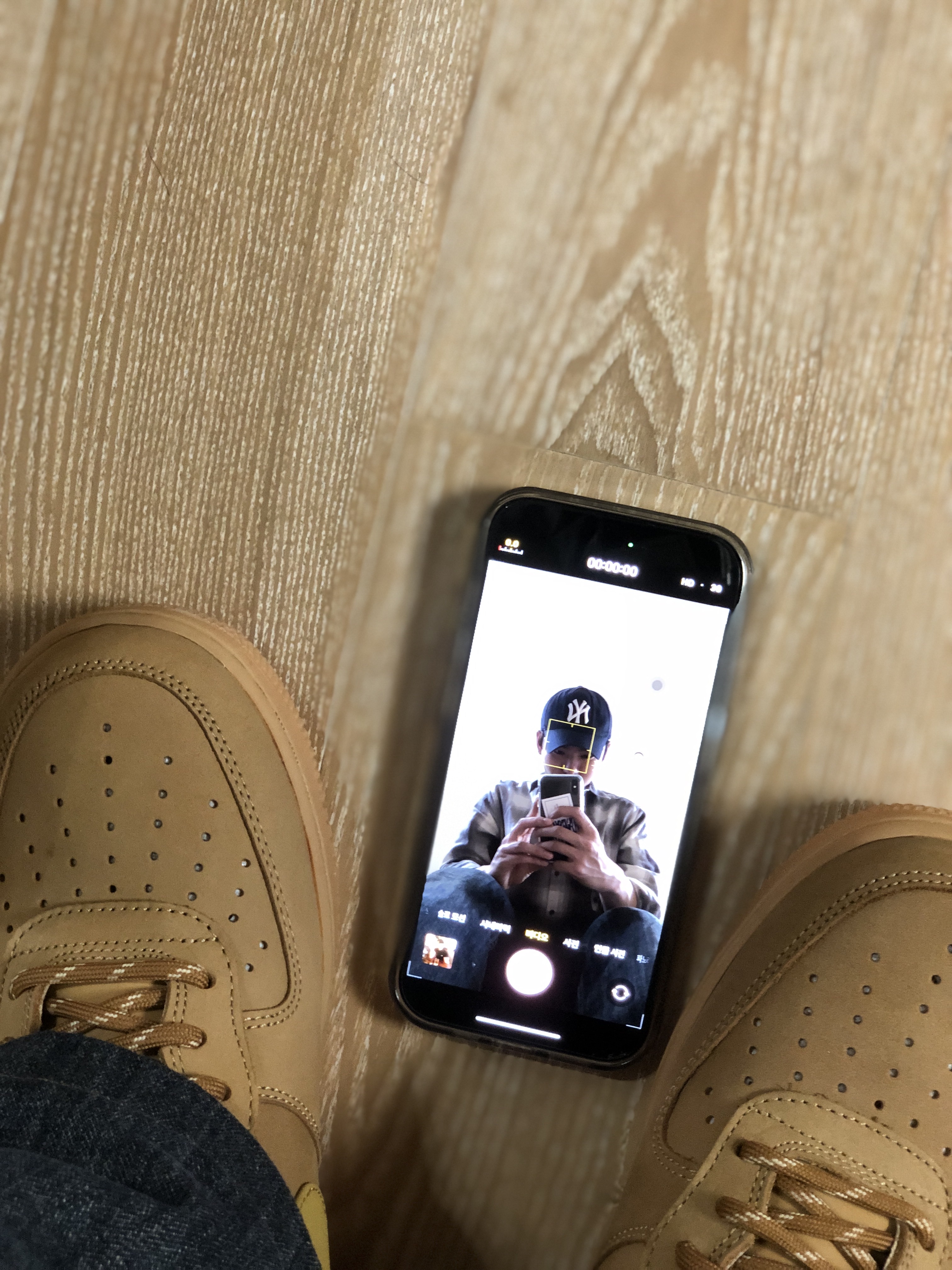 Nike Air Force 1 '07 WB Flax 착용 스타일 - 1