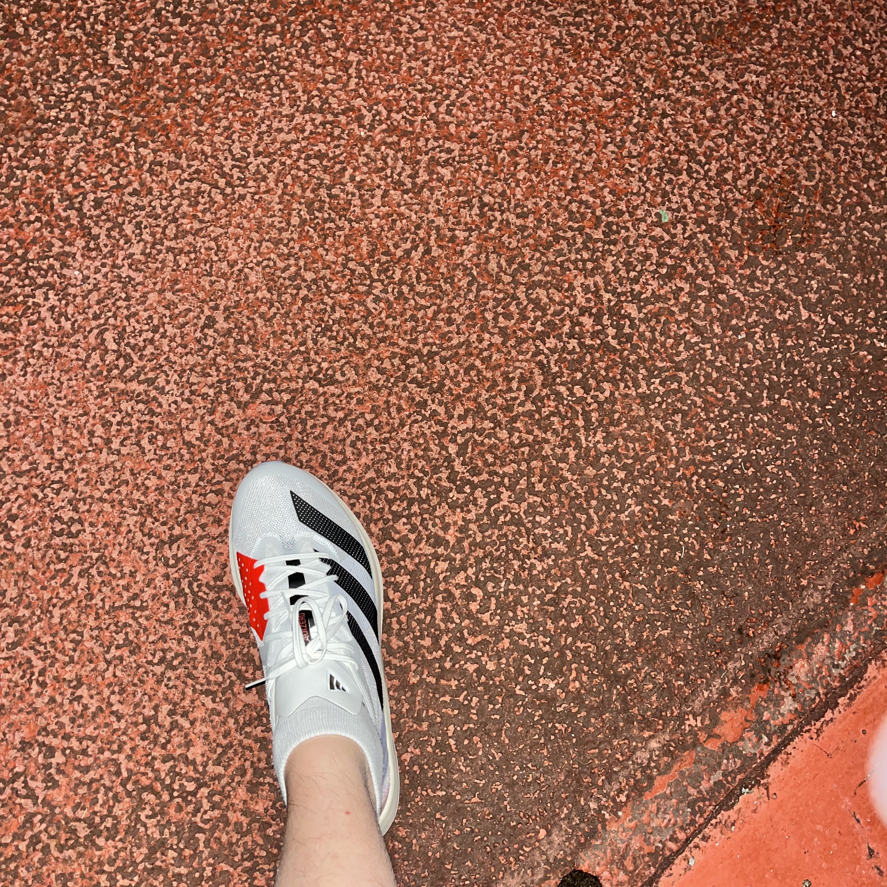 Adidas Adizero Takumi Sen 9 Silver Violet Cloud White Lucid Cyan 착용 스타일