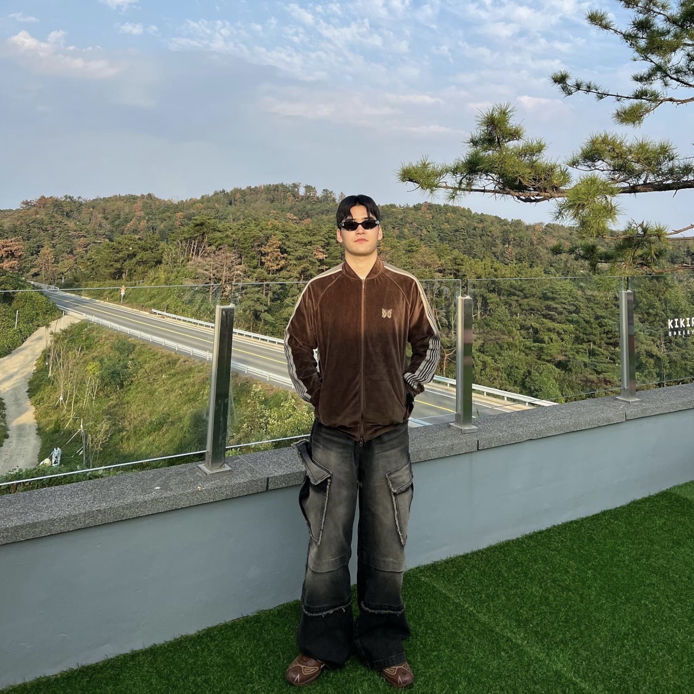 Needles R.C. Track Jacket Velour Brown 착용 스타일