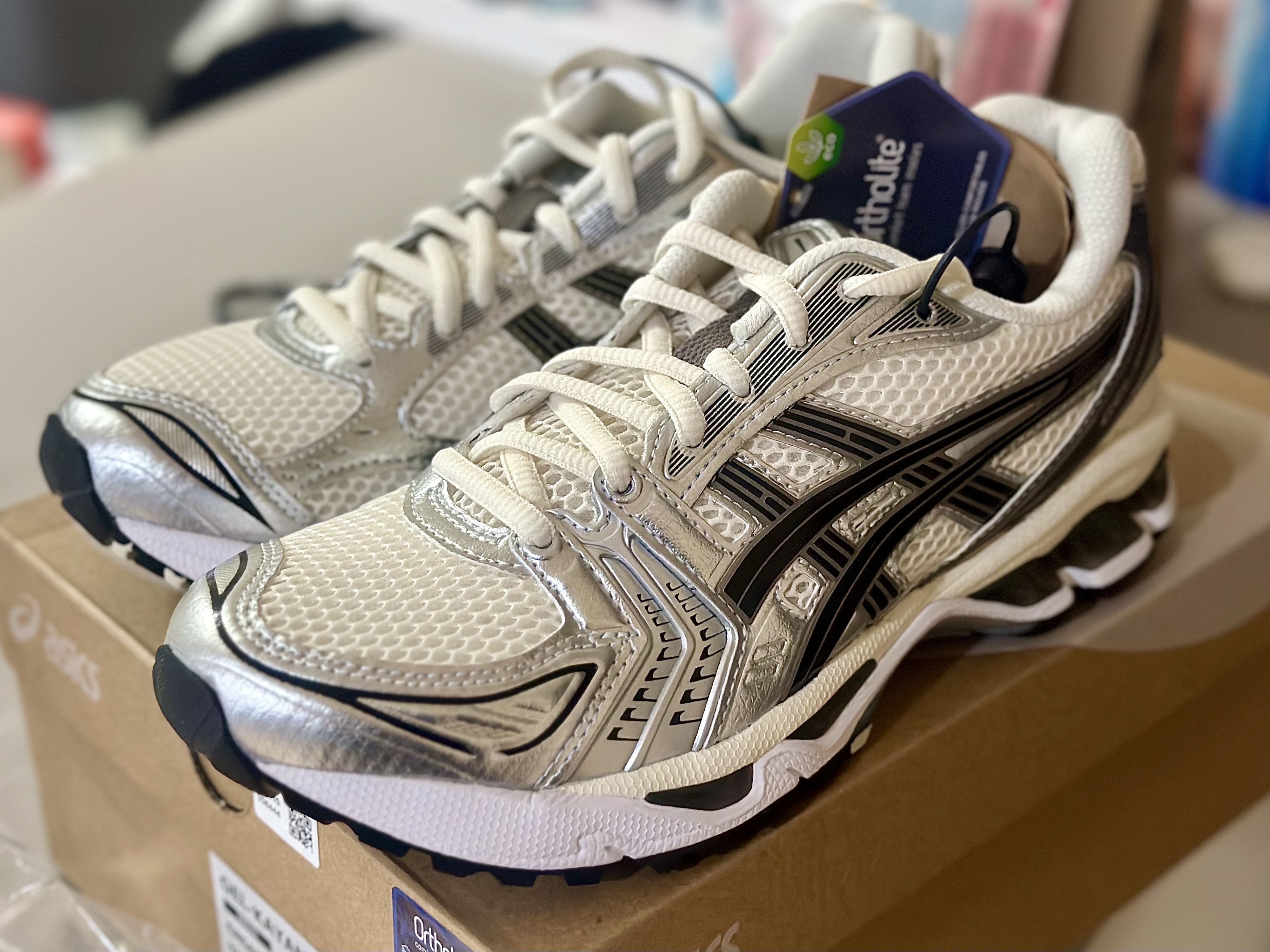 Asics Gel-Kayano 14 Cream Black 착용 스타일 - 1