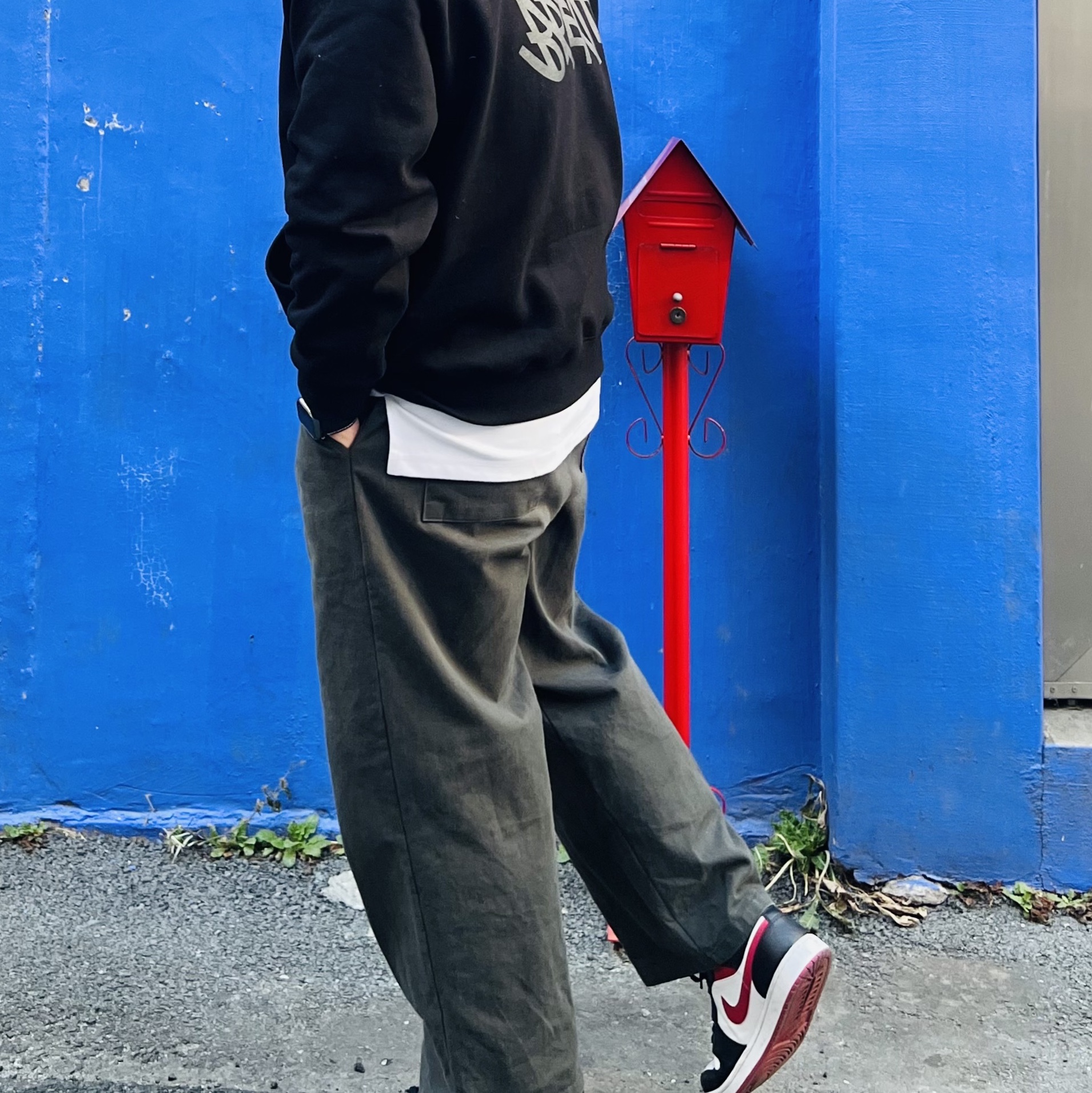Jordan 1 Mid Gym Red Black White 착용 스타일
