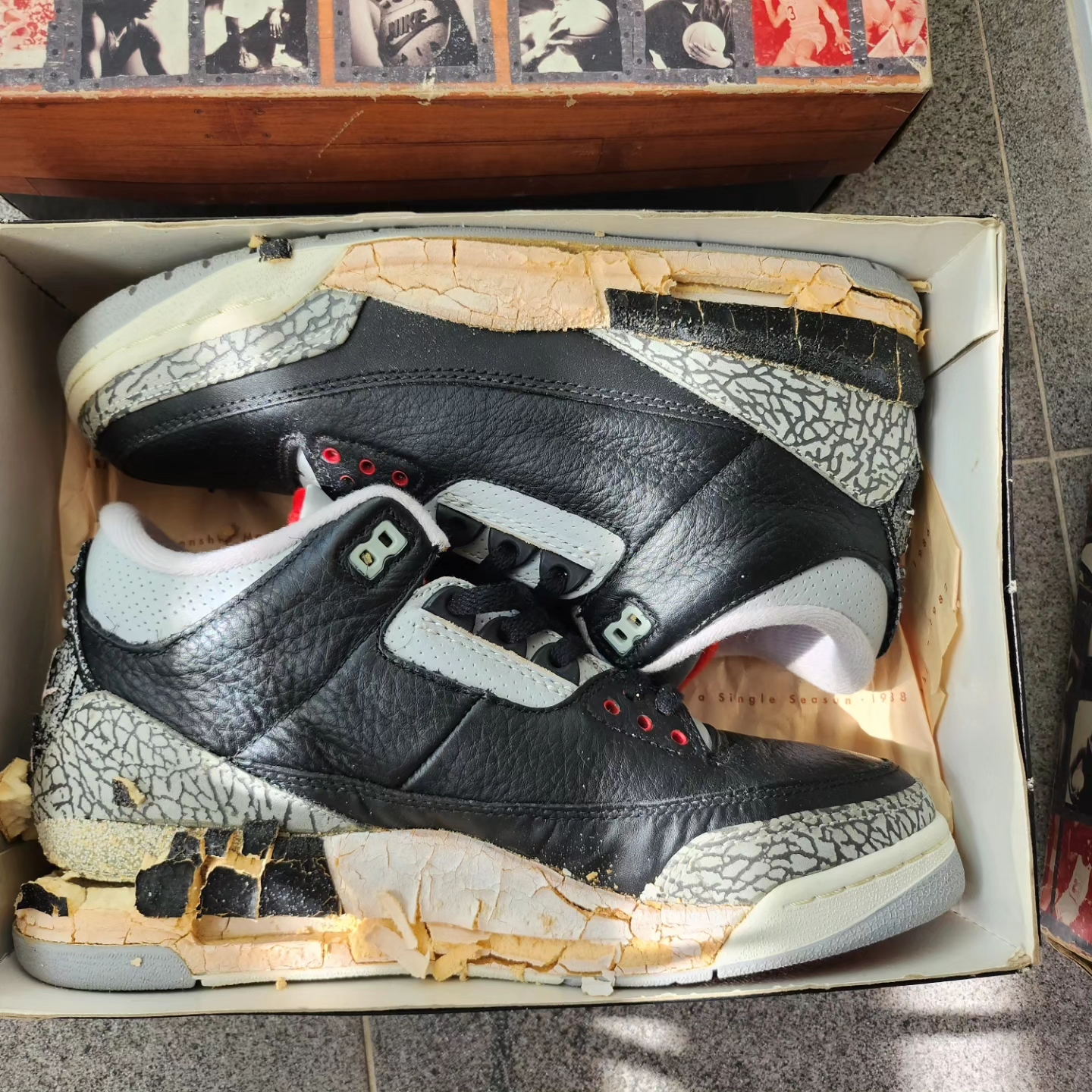 Jordan 3 Retro White Cement Reimagined 착용 스타일 - 5
