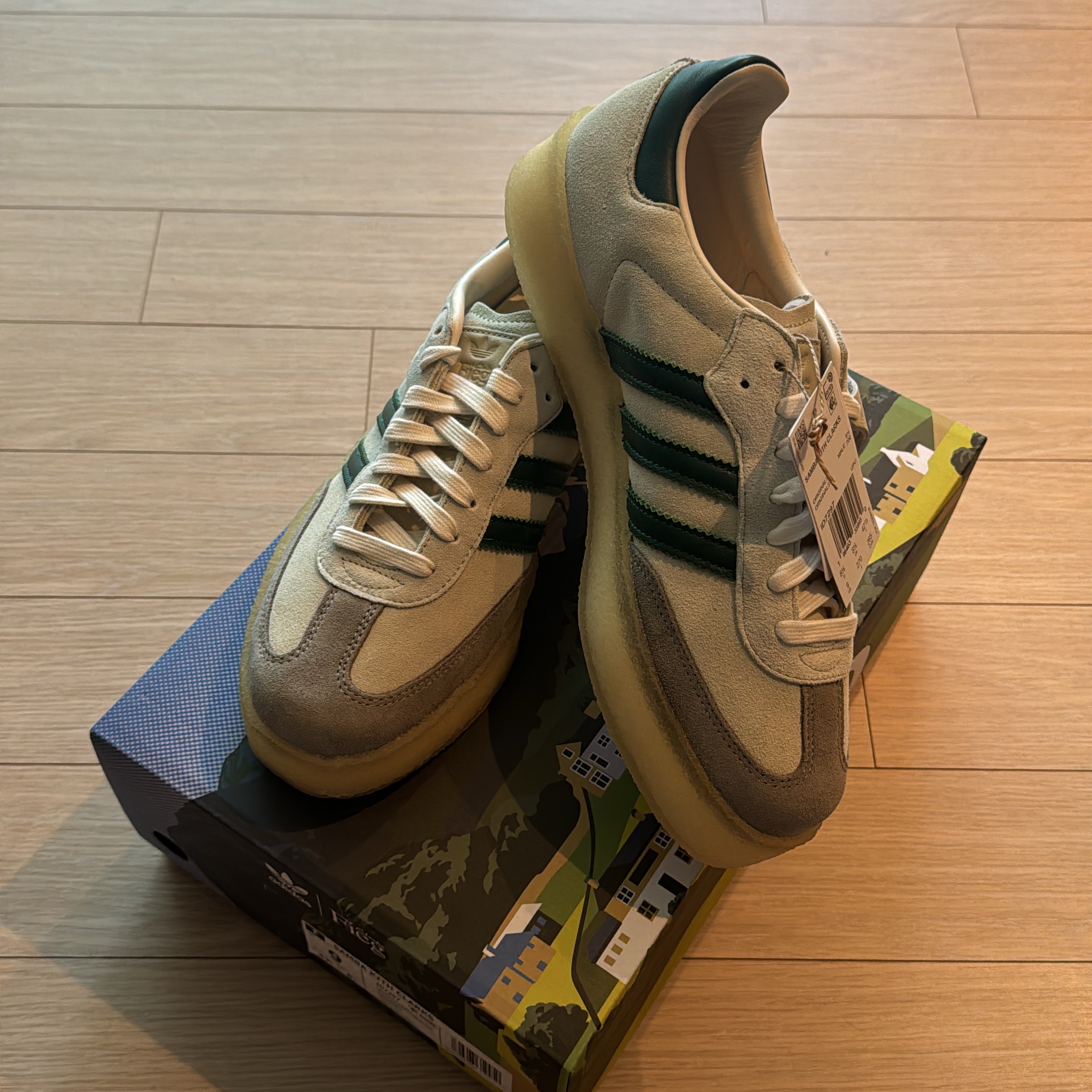Adidas x Clarks x Ronnie Fieg 8th Street Samba Chalk White Green 착용 스타일