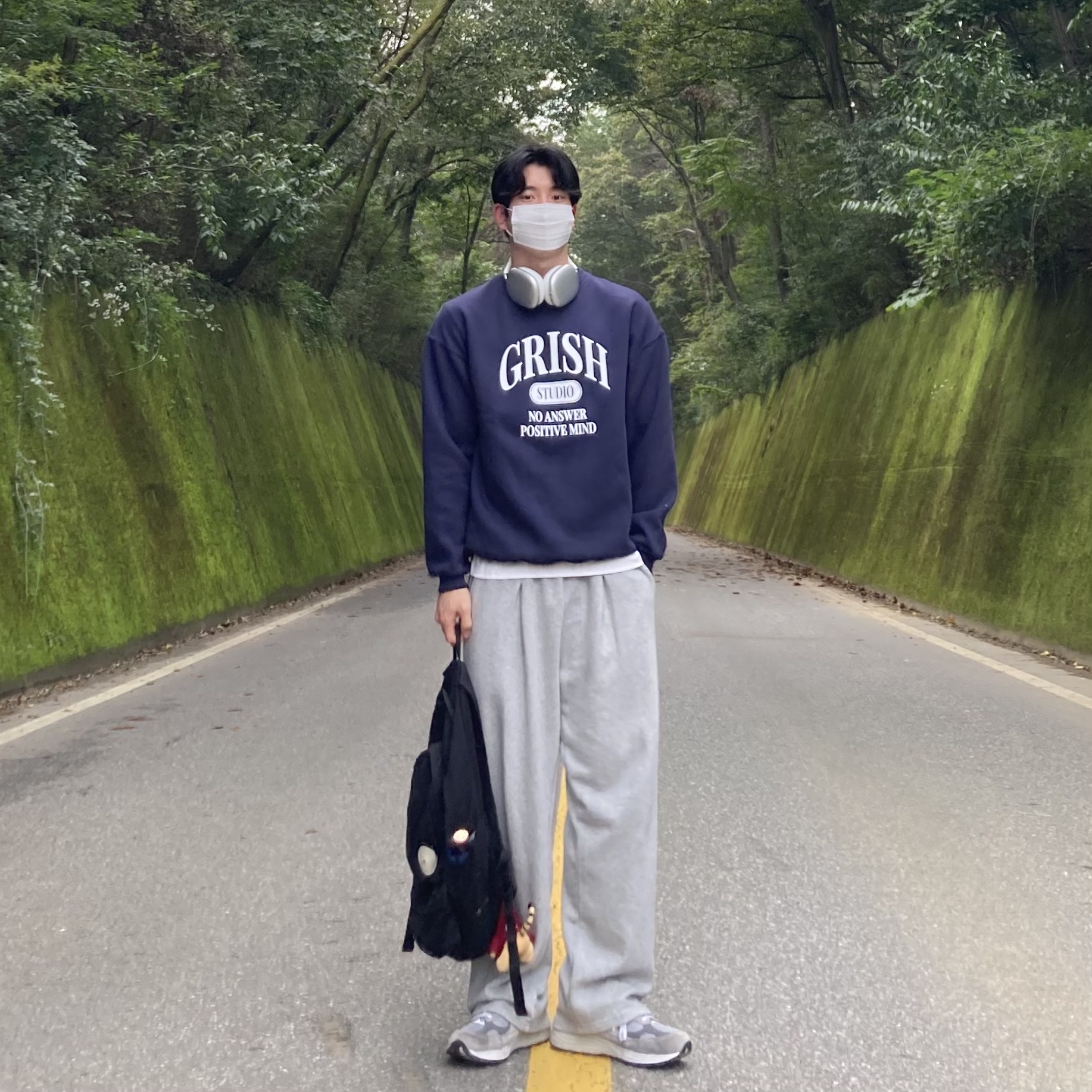 New Balance 992 Made in USA Grey - D Standard, Apple AirPods Max Lightning Silver (Korean Ver.) 착용 스타일 - 1