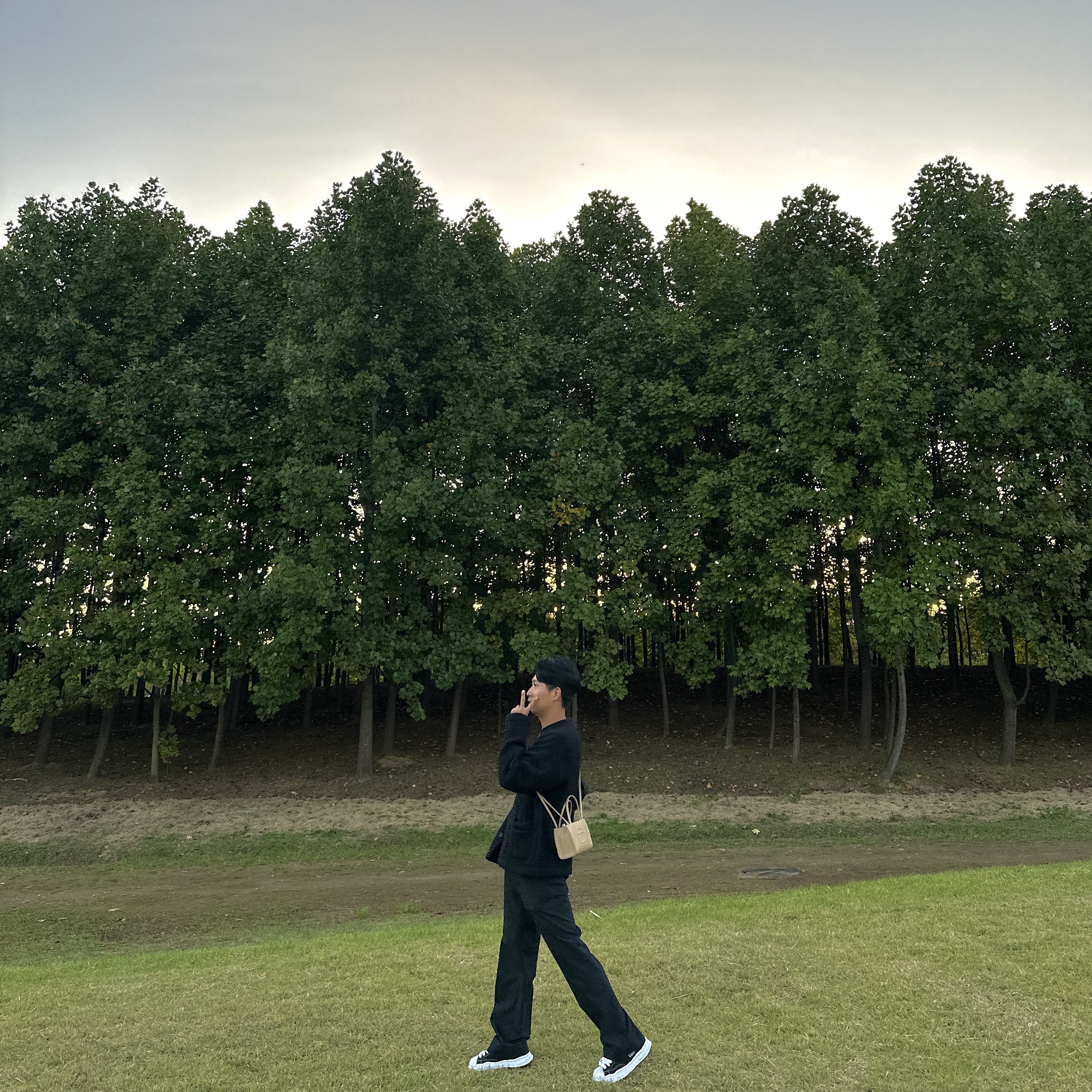 Maison Mihara Yasuhiro Blakey OG Sole Canvas Low-top Sneakers Black White, Wooyoungmi Cotton Back Logo T-shirt Black - 23SS 착용 스타일