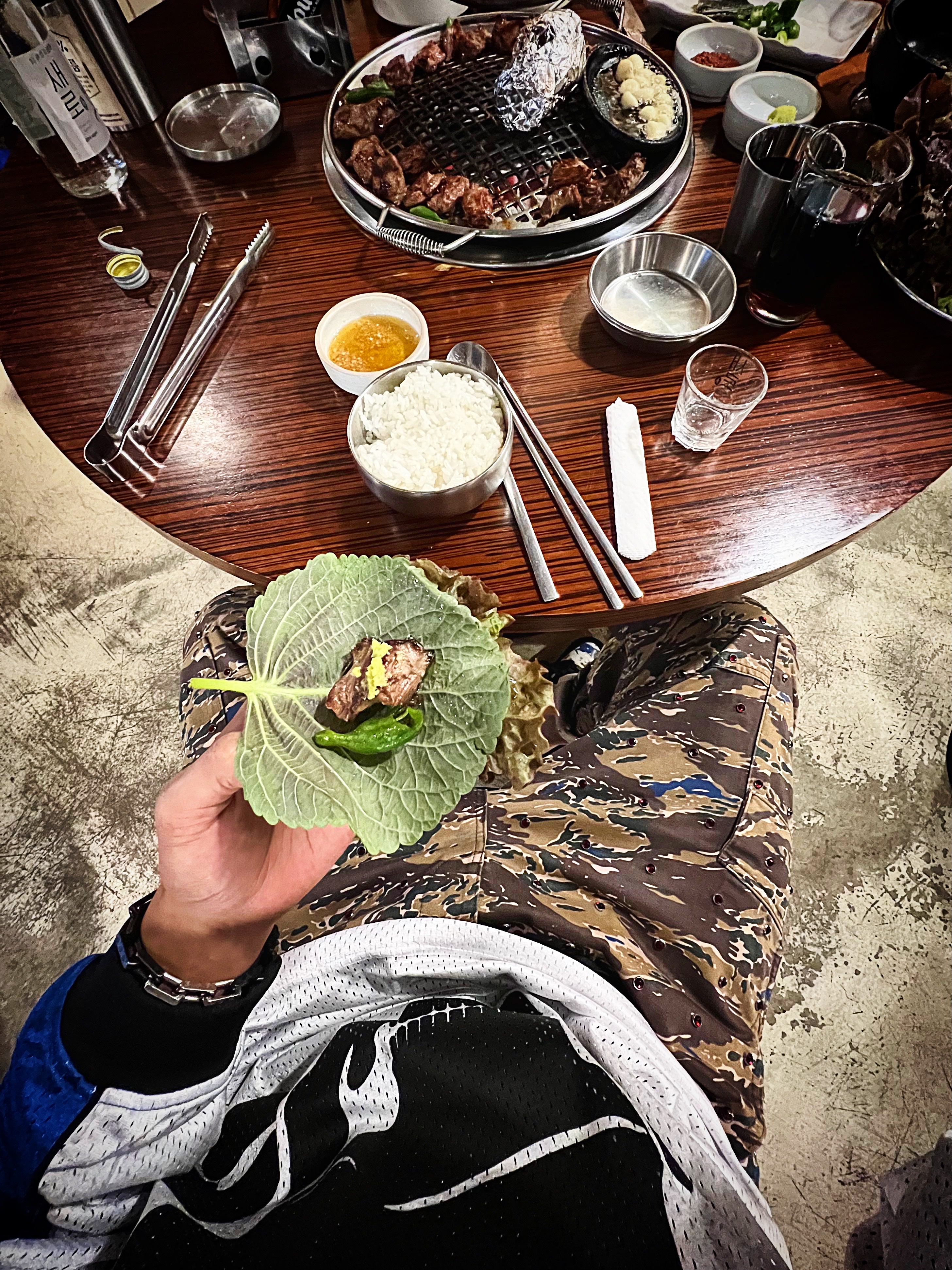 Supreme x Bounty Hunter Mesh Moto Jersey Royal Blue - 23FW, Supreme x Nike ACG Jersey Black - 22FW 착용 스타일 - 1