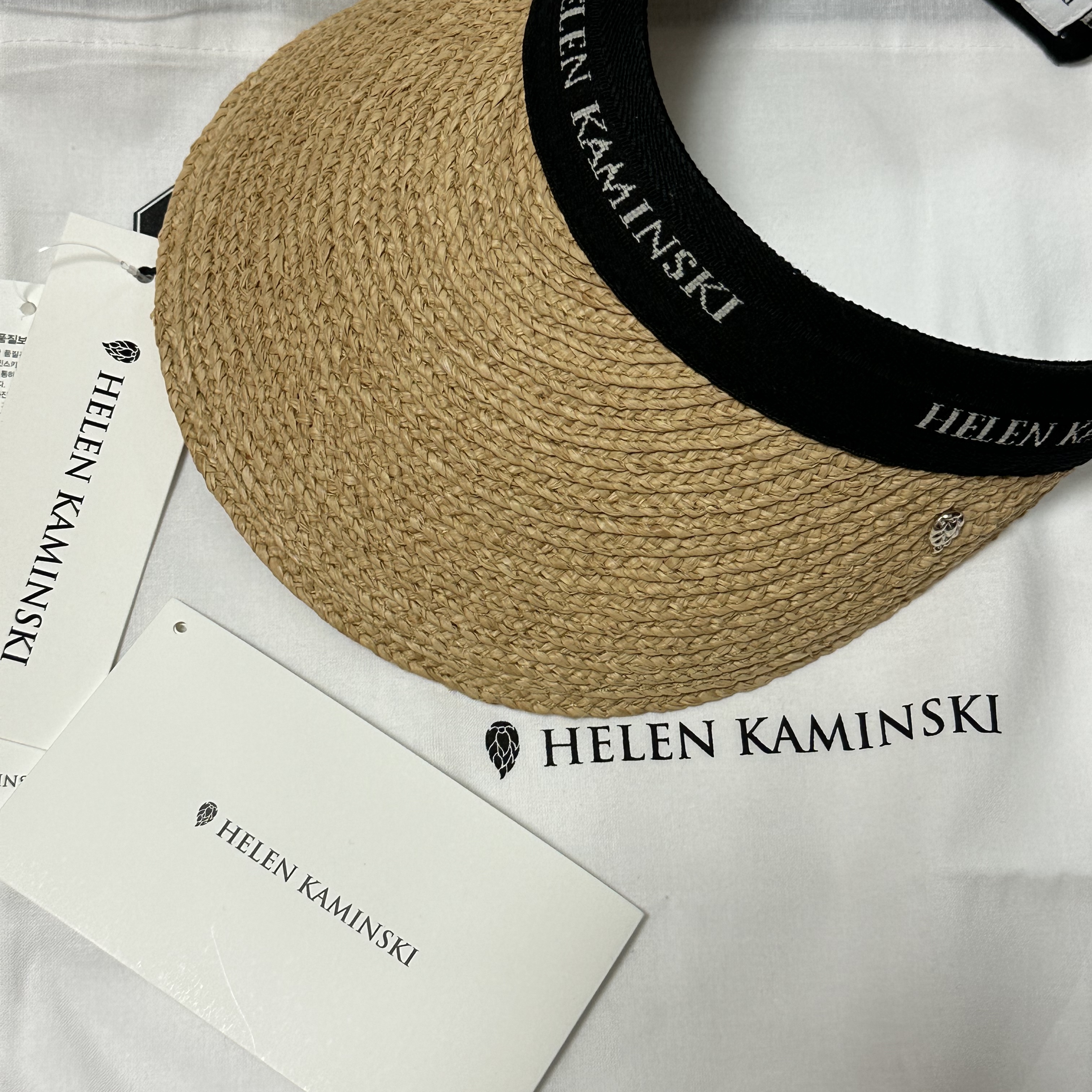 (W) Helen Kaminski Bianca Natural Black Logo 착용 스타일
