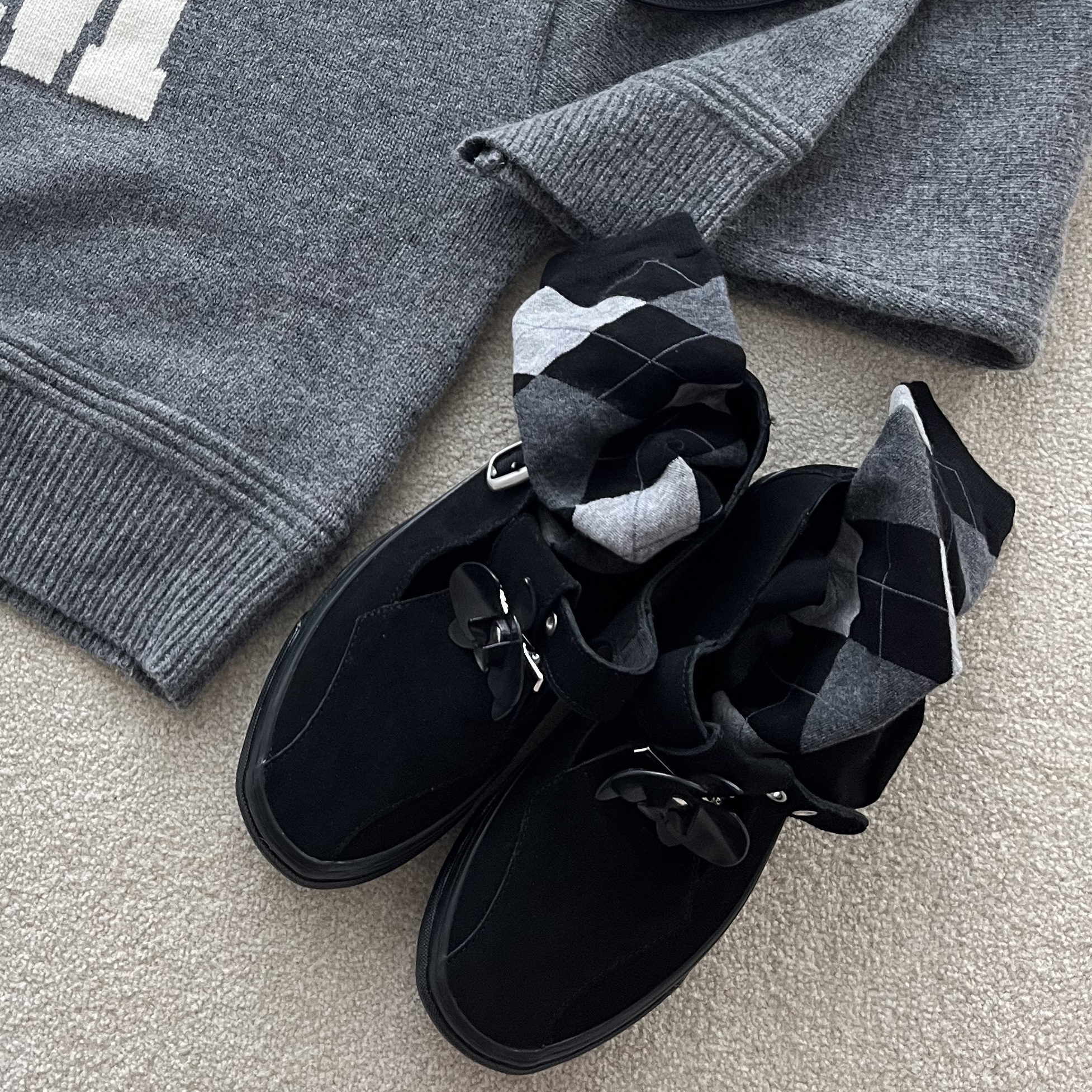 Vans Vault x Goodfight OG Style 93 LX Black 착용 스타일