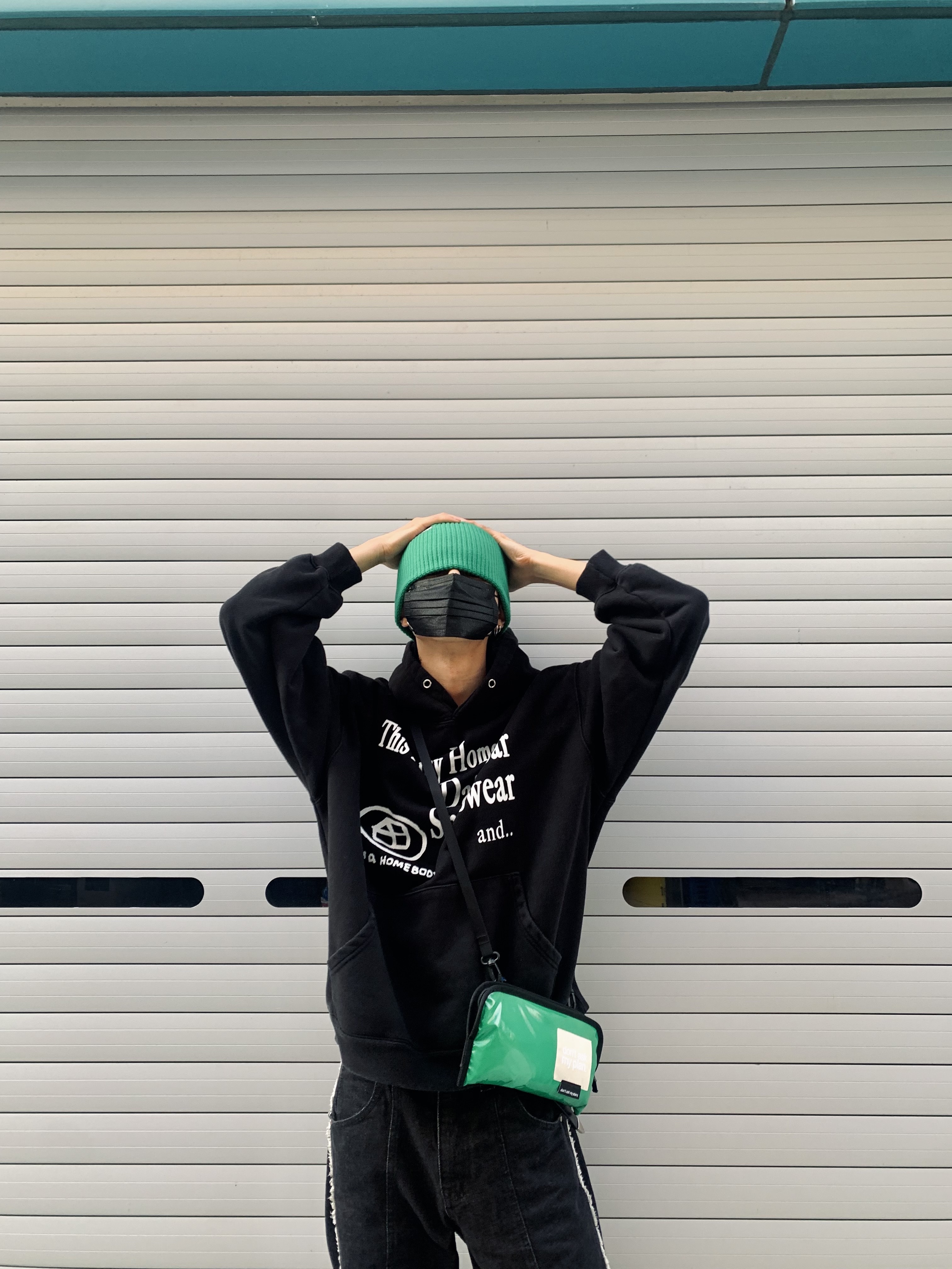 New Balance 327 Vert Blanc 착용 스타일 - 2