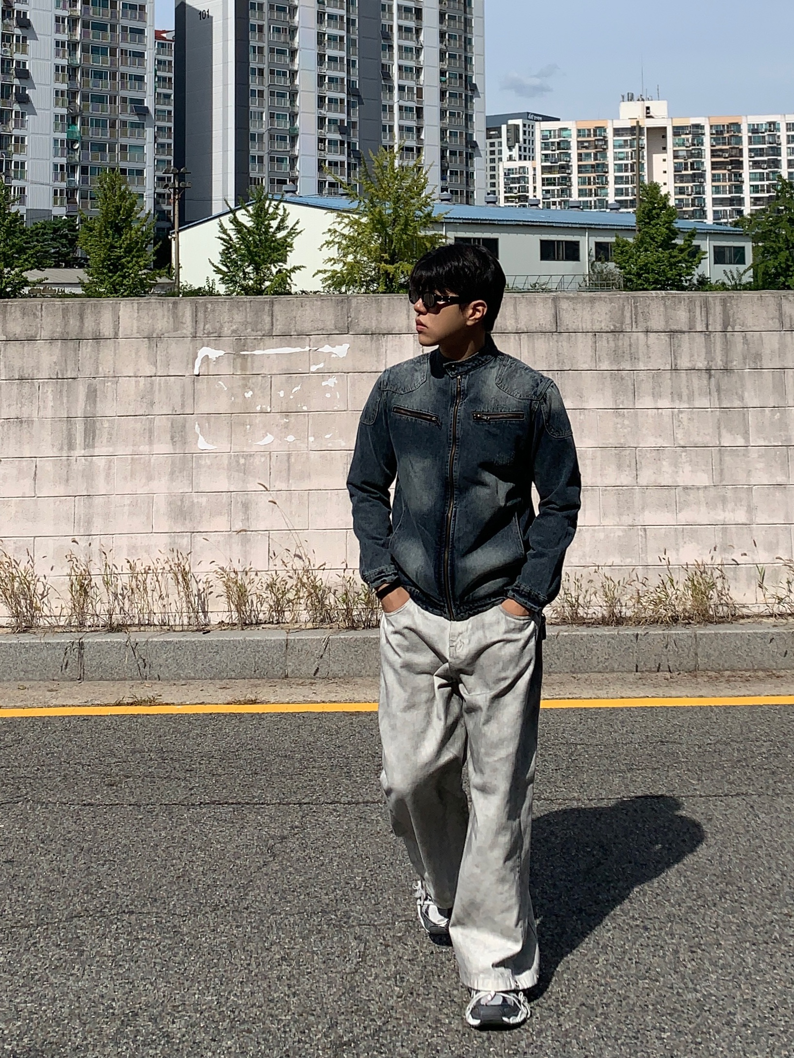 Balenciaga 3XL Sneakers Grey White Red, Gentle Monster x Maison Margiela MM004 Black Black 착용 스타일 - 5