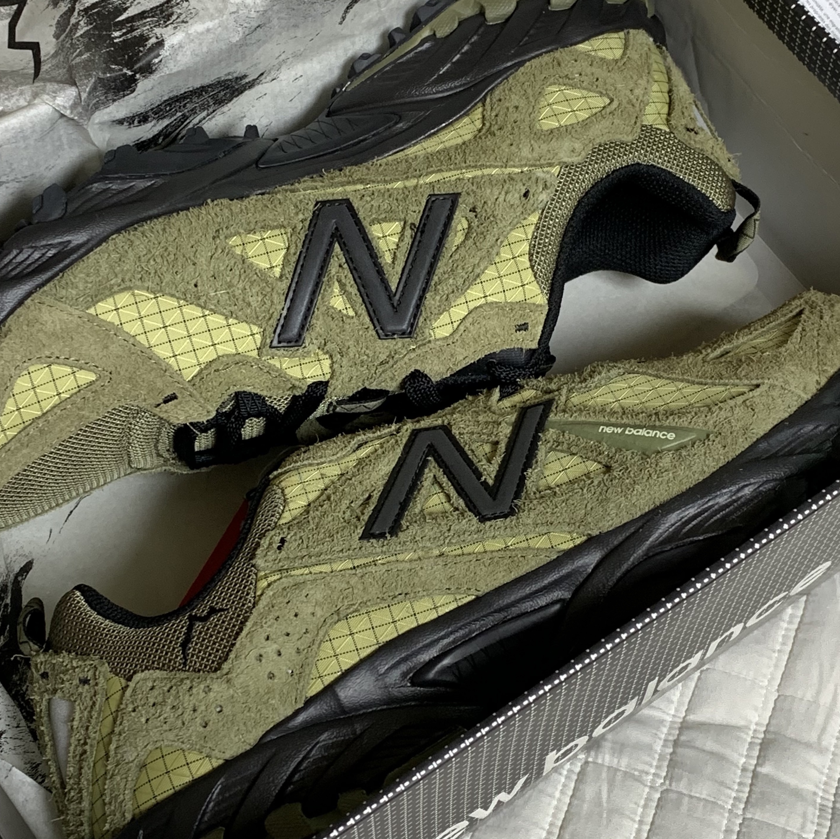 New Balance x Cayl ML610TCL Covert Green 착용 스타일