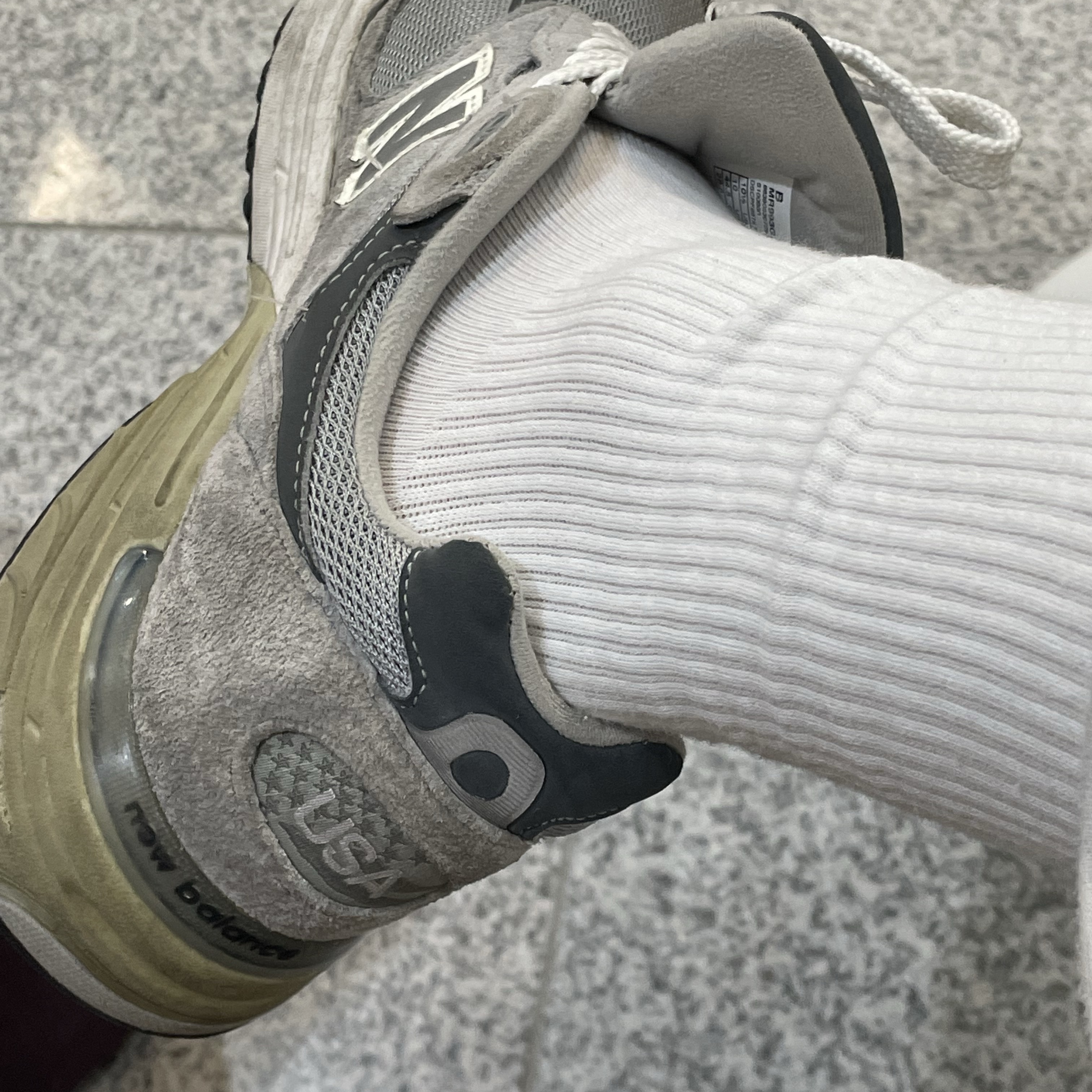 New Balance 993 Made in USA Grey - D Standard 착용 스타일