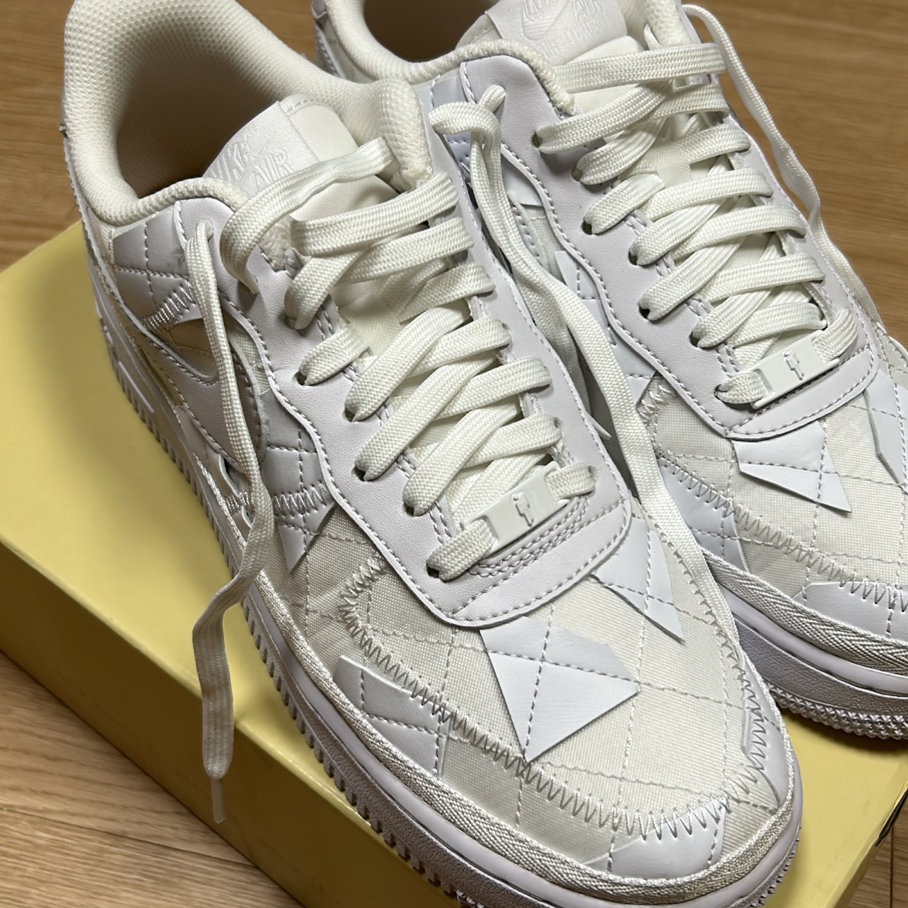 Nike x Billie Eilish Air Force 1 Low SP Triple White 착용 스타일 - 2