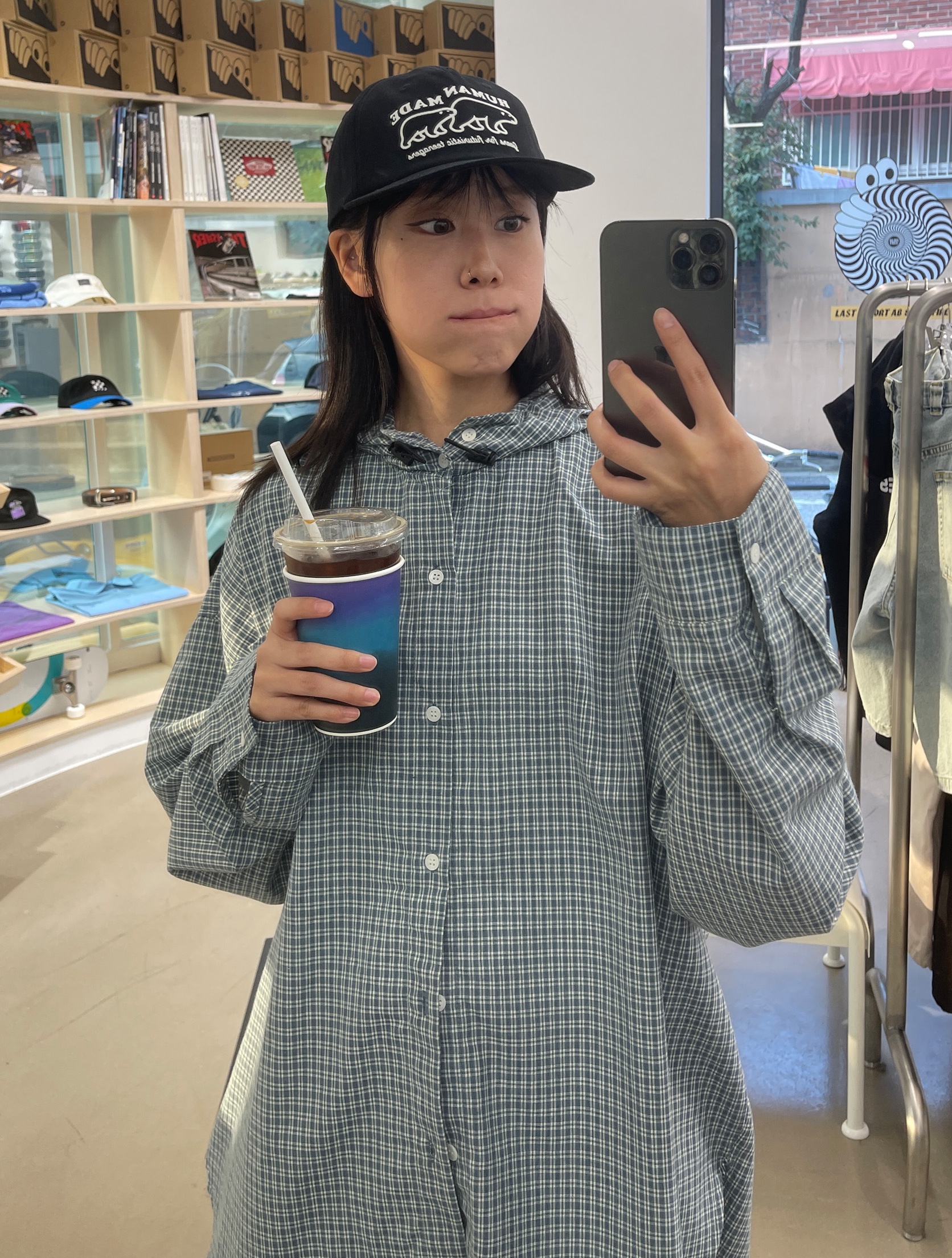Human Made 5 Panel Cap #2 Black 착용 스타일 - 1